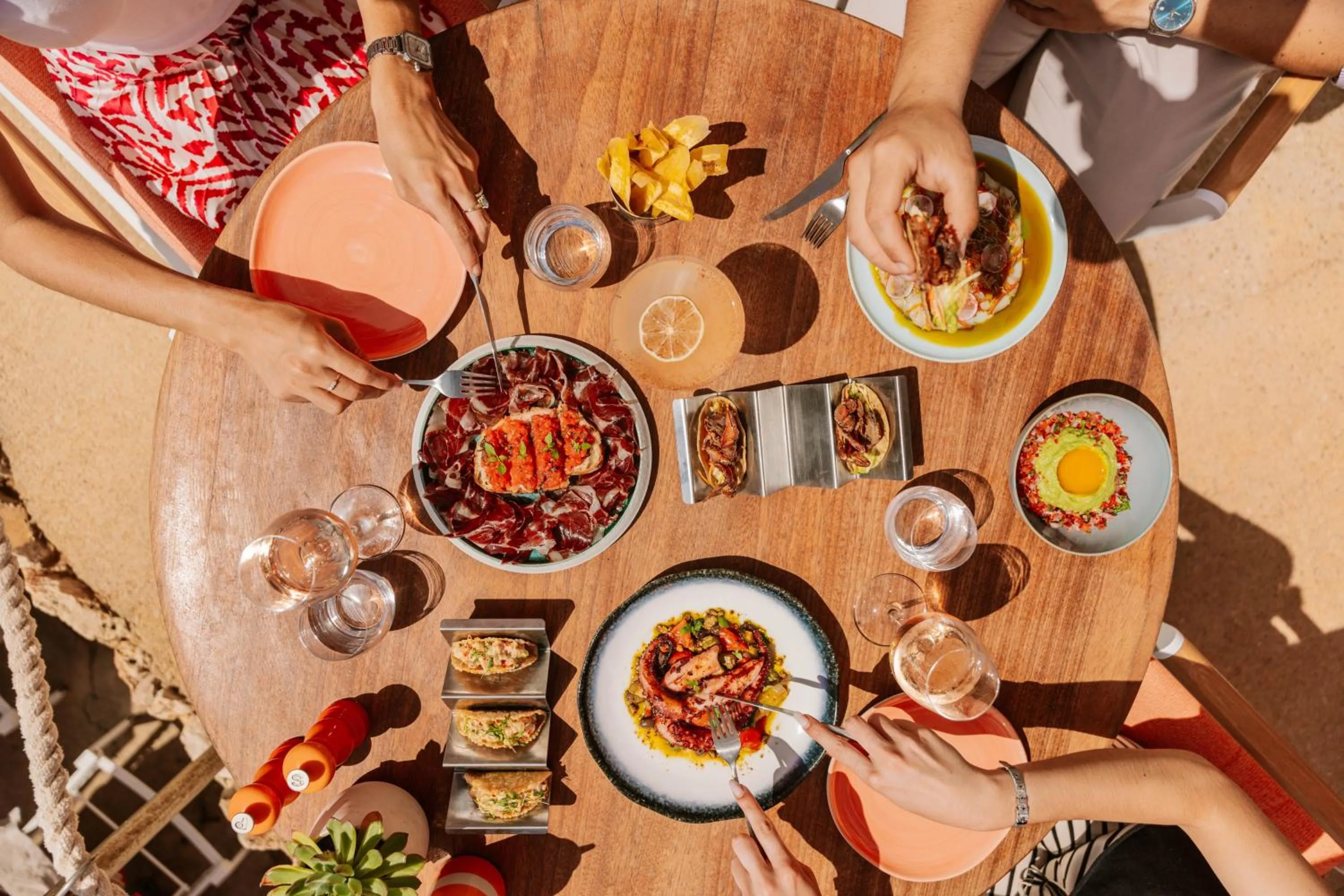 Restaurant/places to eat in The Maybourne Riviera, Maybourne