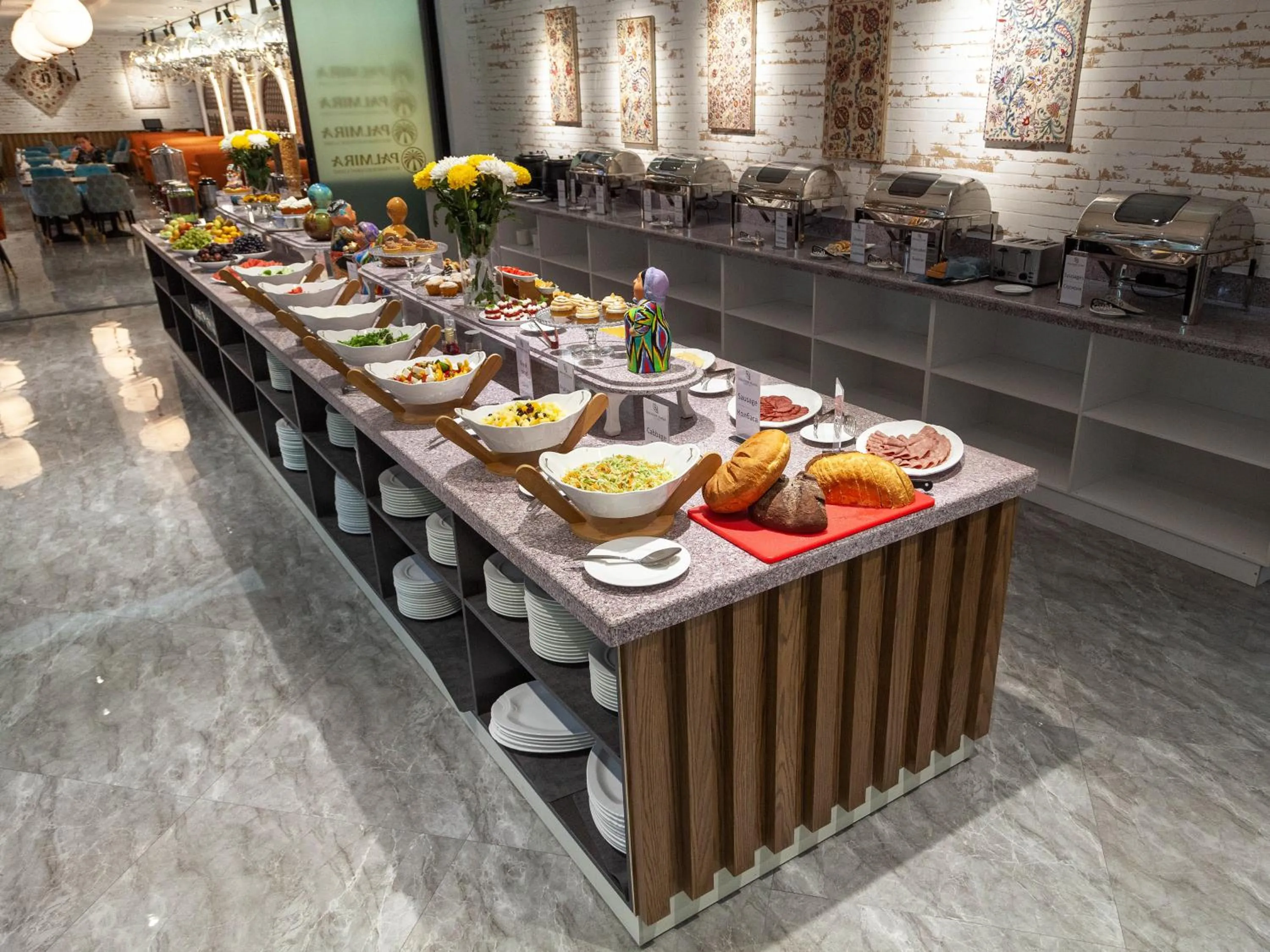 Food in Paradise Plaza Luxury Hotel