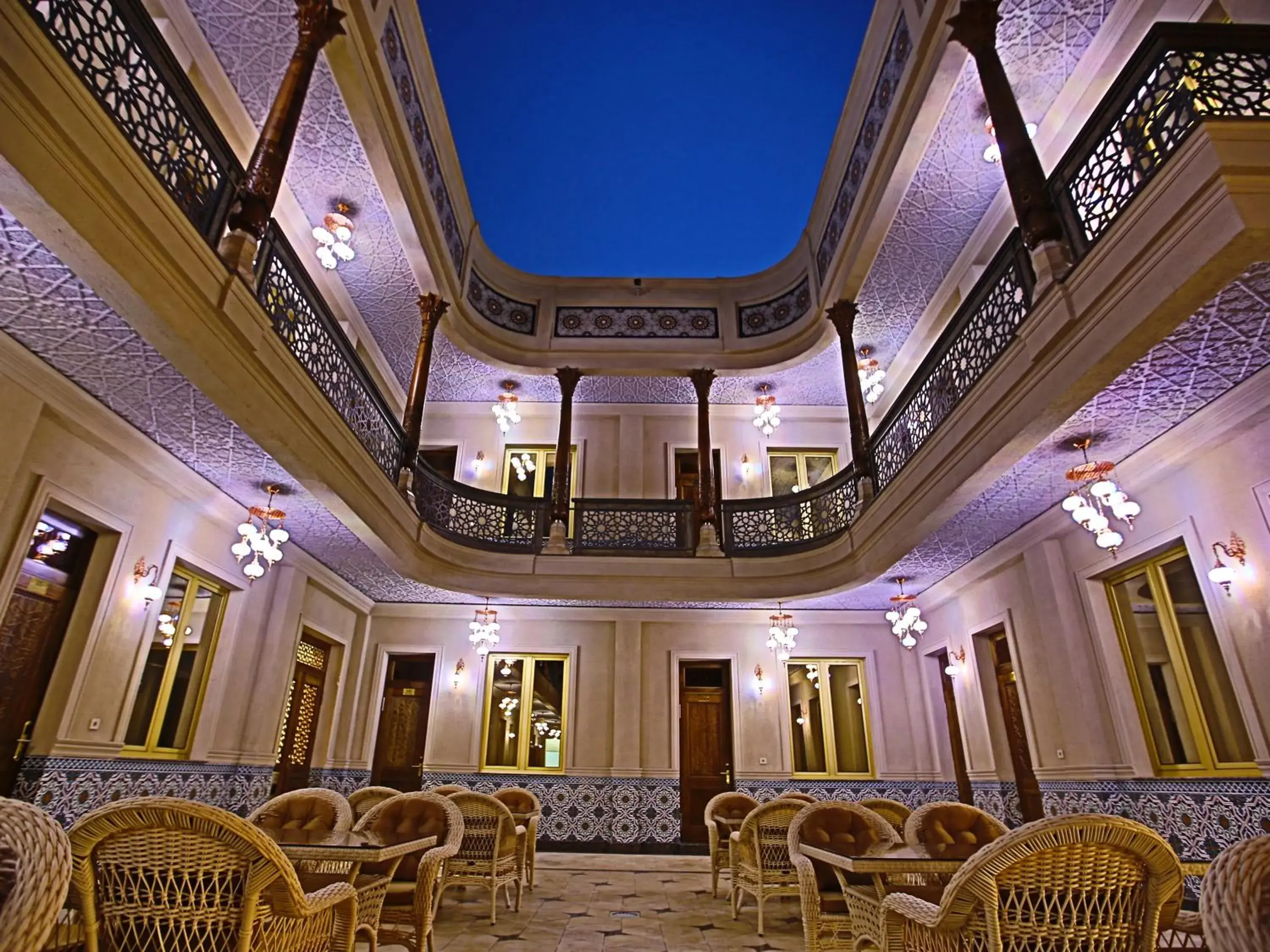 Inner courtyard view in Paradise Plaza Luxury Hotel Inner courtyard view in Paradise Plaza Luxury Hotel