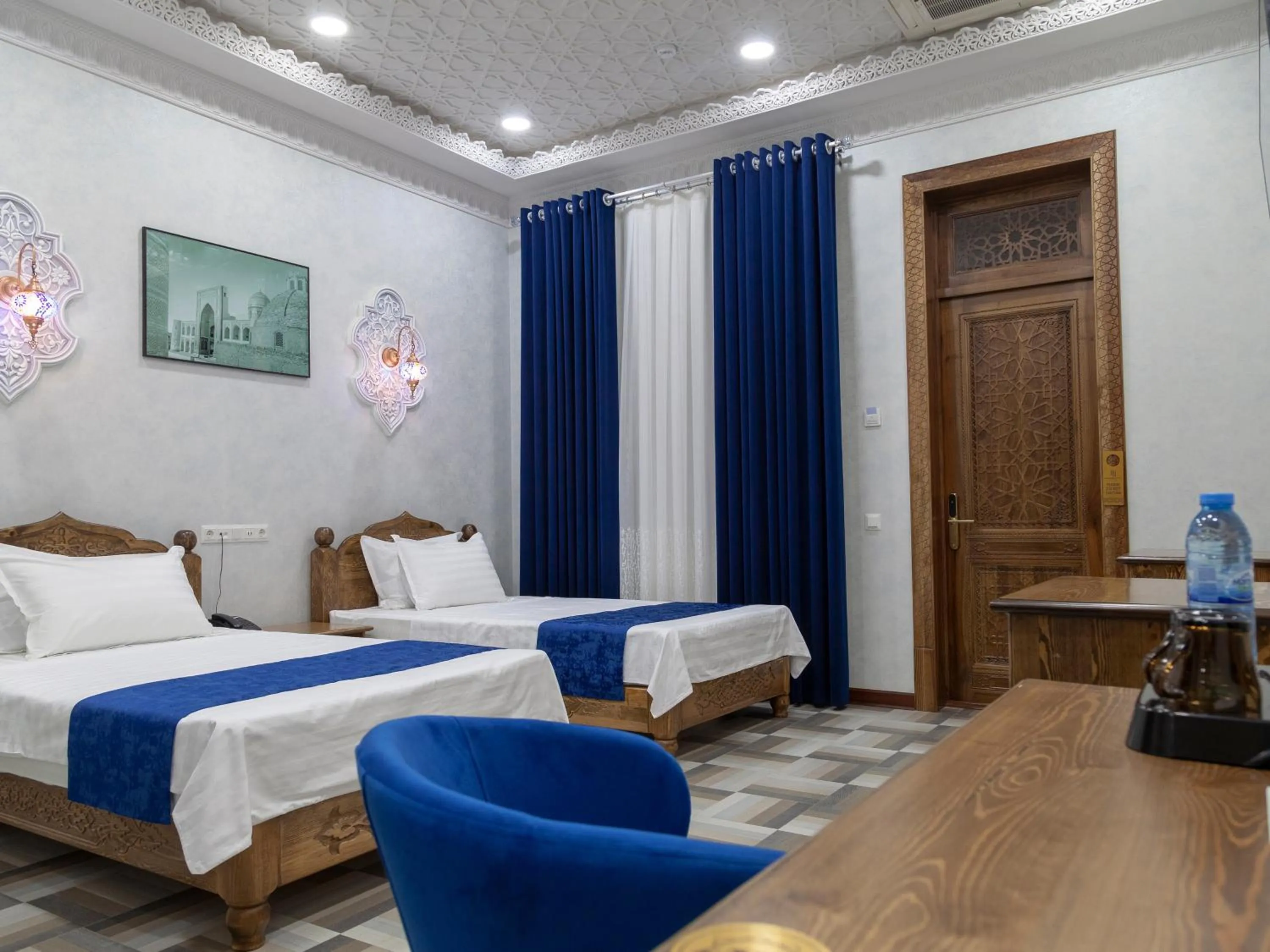 Photo of the whole room, Bed in Paradise Plaza Luxury Hotel