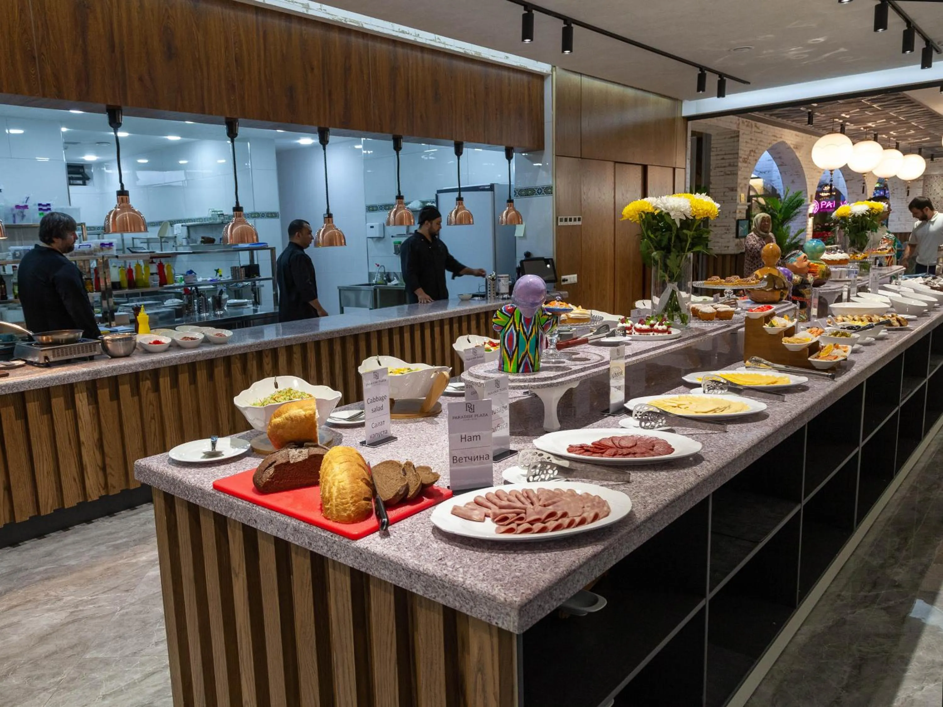 Food in Paradise Plaza Luxury Hotel