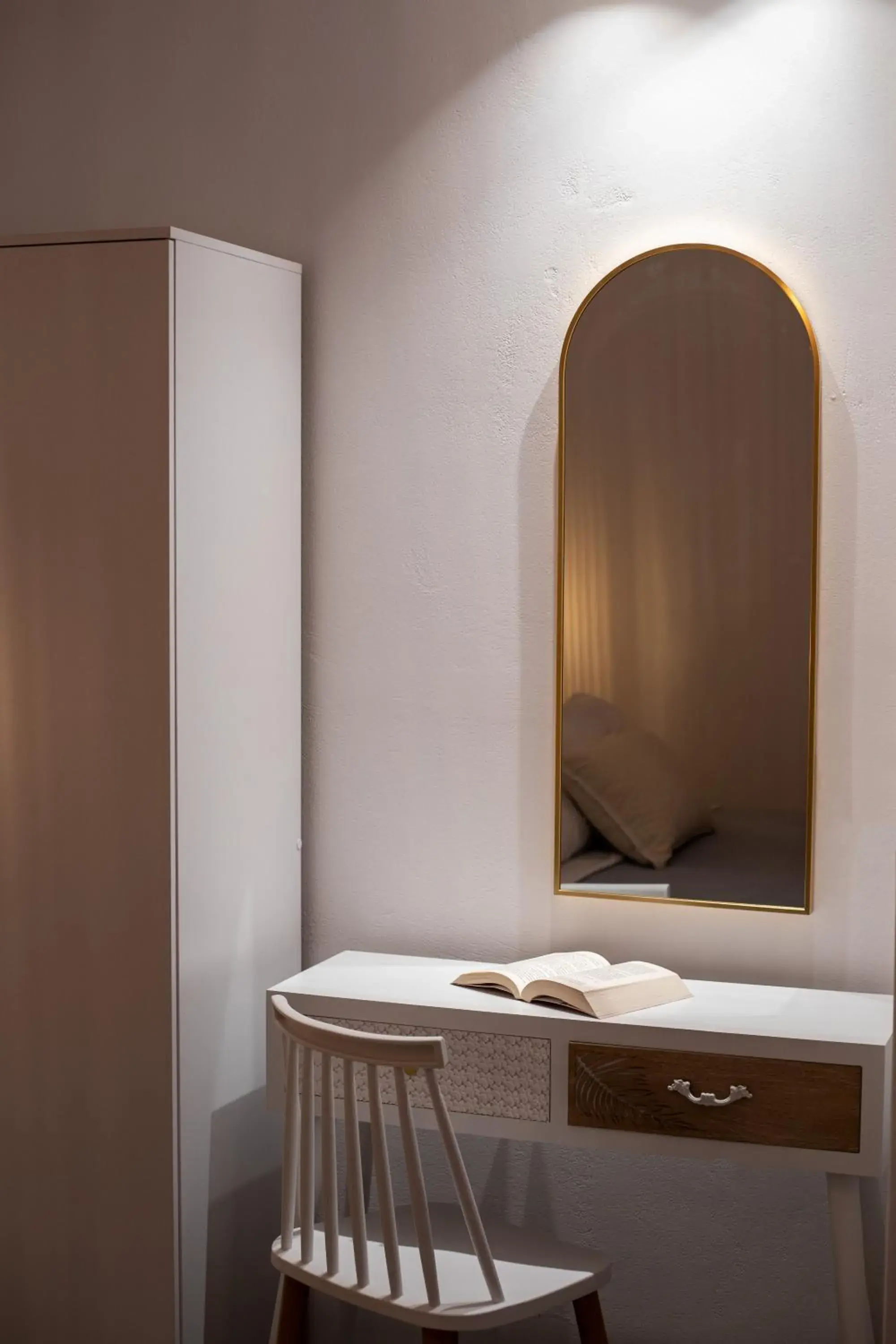 Decorative detail in SantoRossa Luxury Villas Decorative detail in SantoRossa Luxury Villas