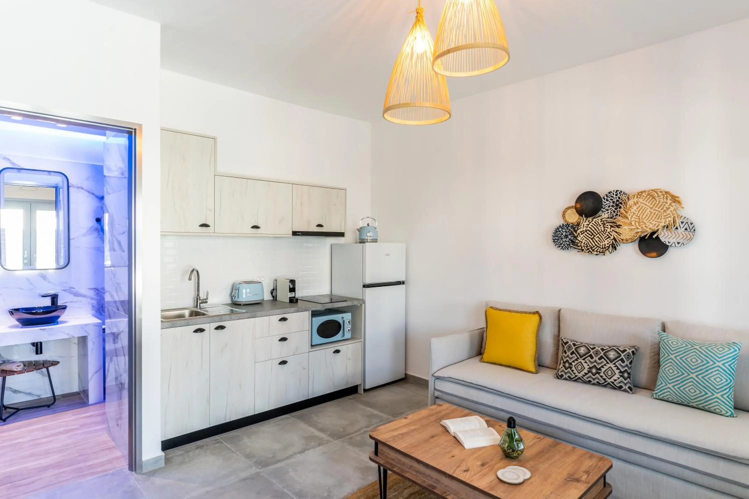 Coffee/tea facilities in SantoRossa Luxury Villas