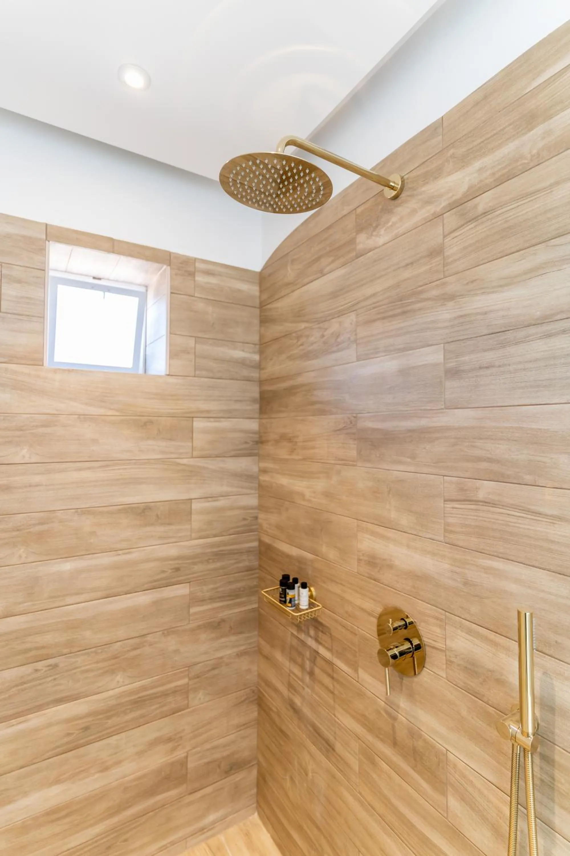 Shower in SantoRossa Luxury Villas