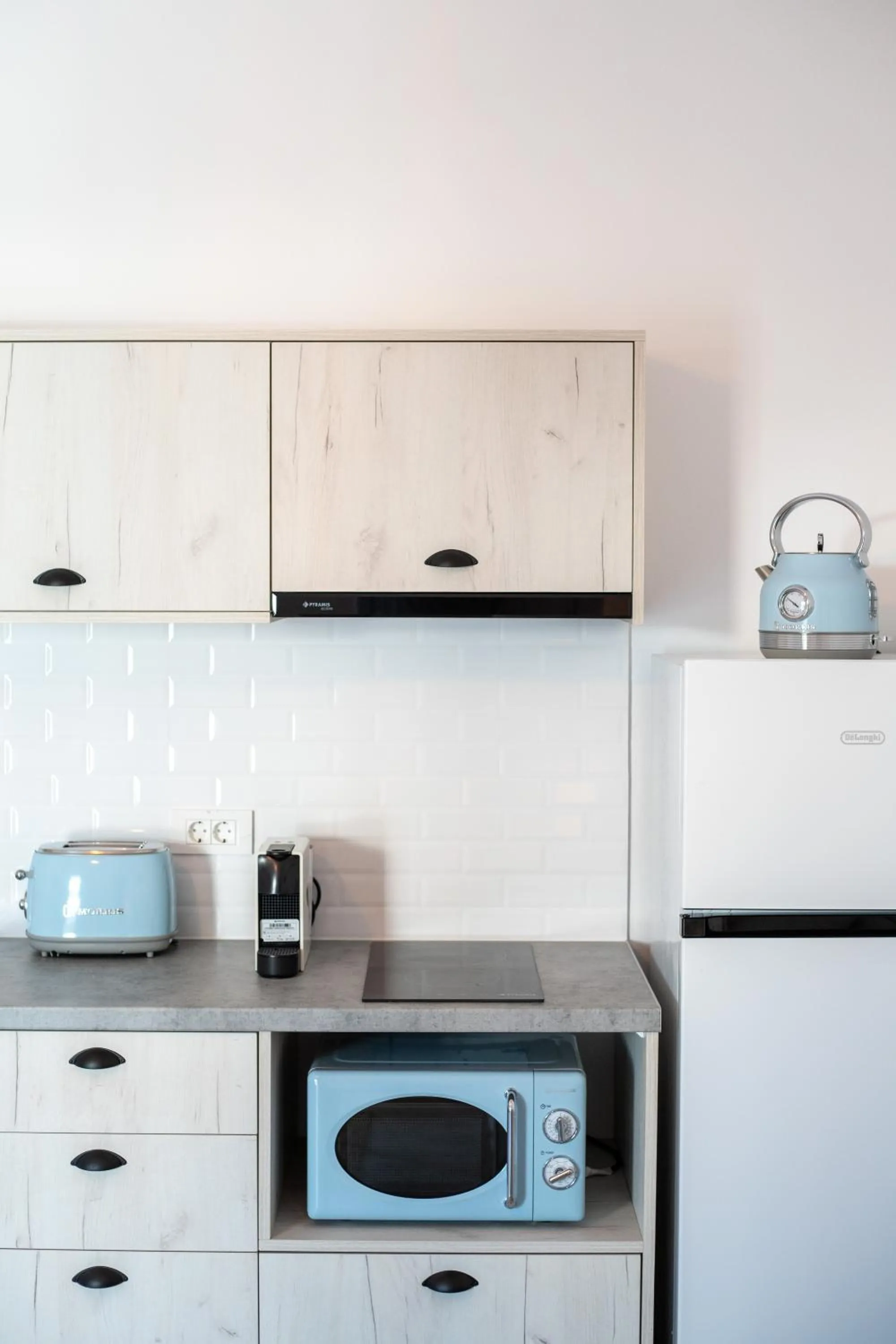 Coffee/tea facilities in SantoRossa Luxury Villas