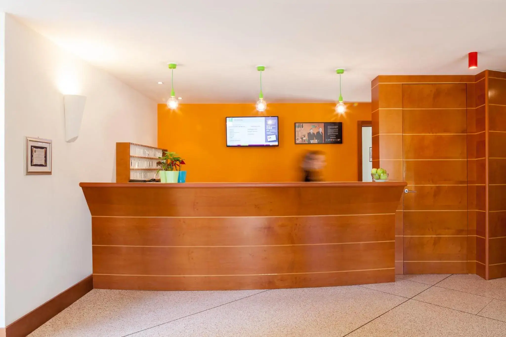 Lobby or reception in Ibis Styles Bari Giovinazzo Lobby or reception in Ibis Styles Bari Giovinazzo