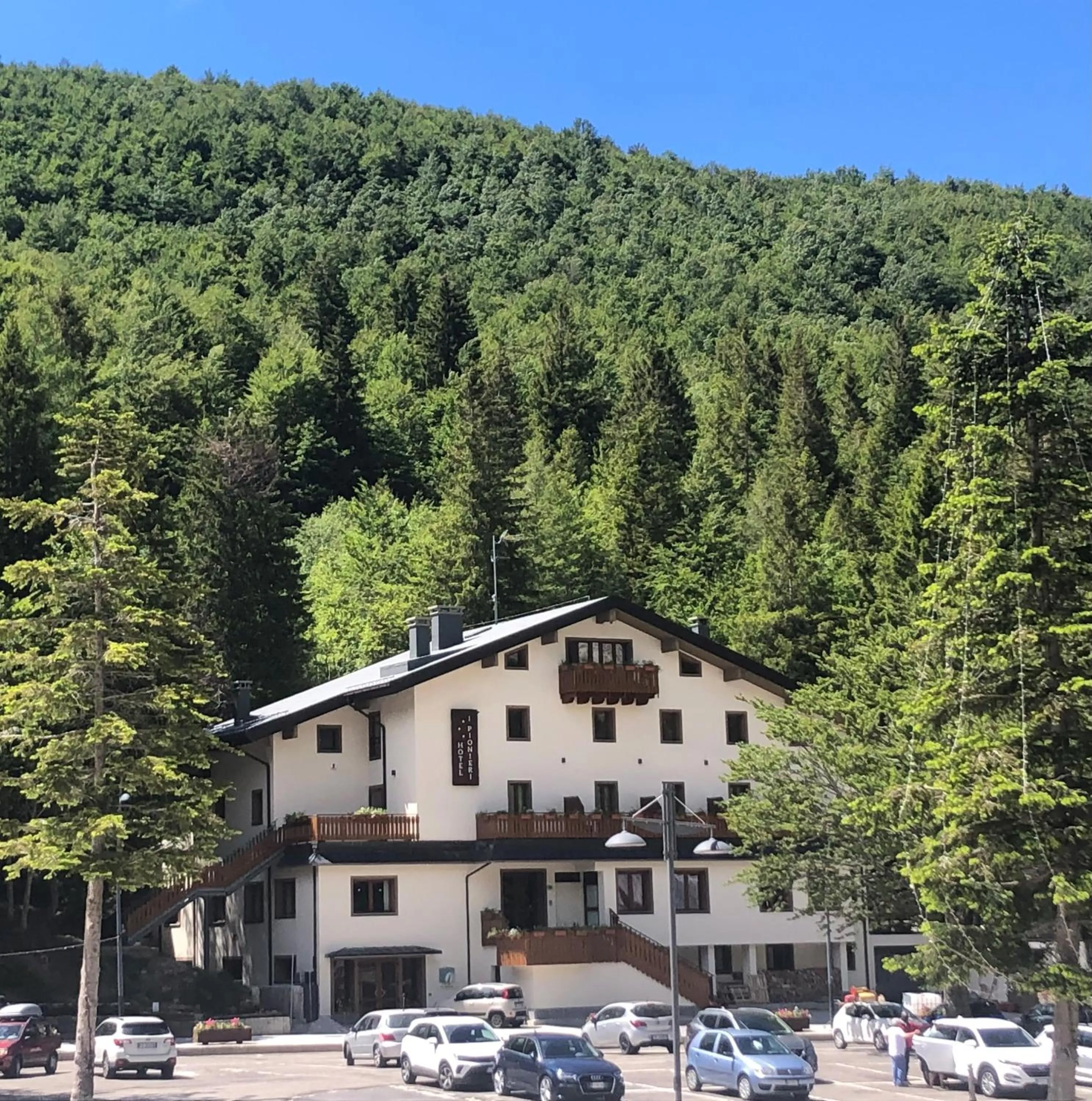 Hotel I Pionieri