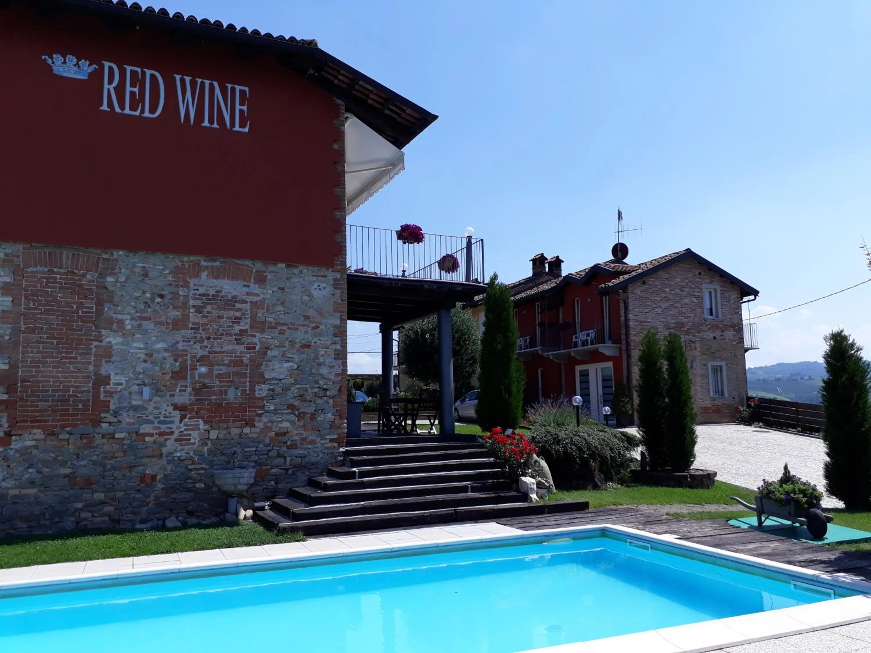 Red Wine Camere