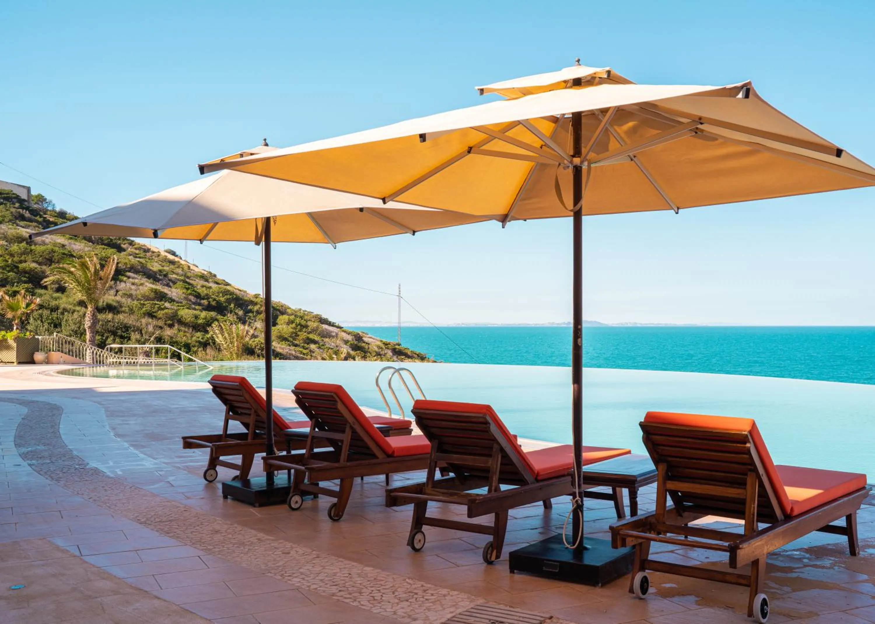 Beach in Royal Tulip Korbous Bay Thalasso & Springs