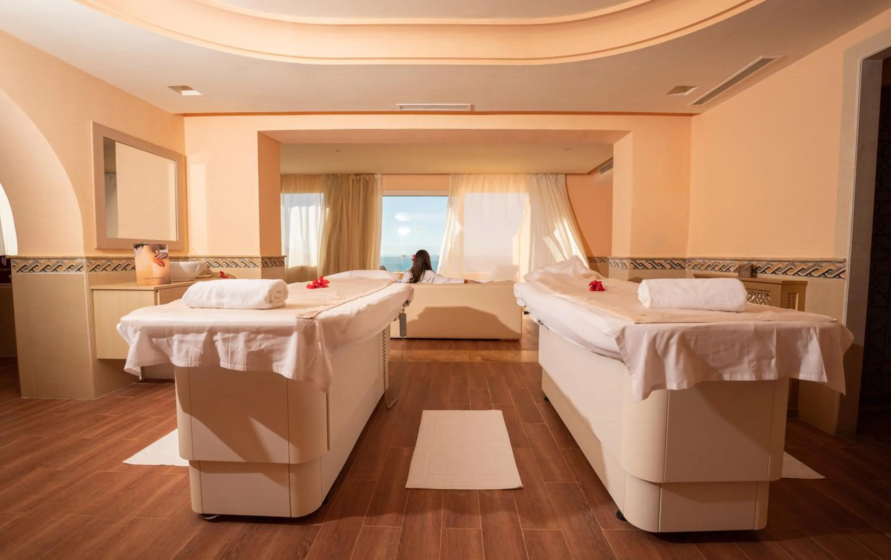 Massage, Bed in Royal Tulip Korbous Bay Thalasso & Springs