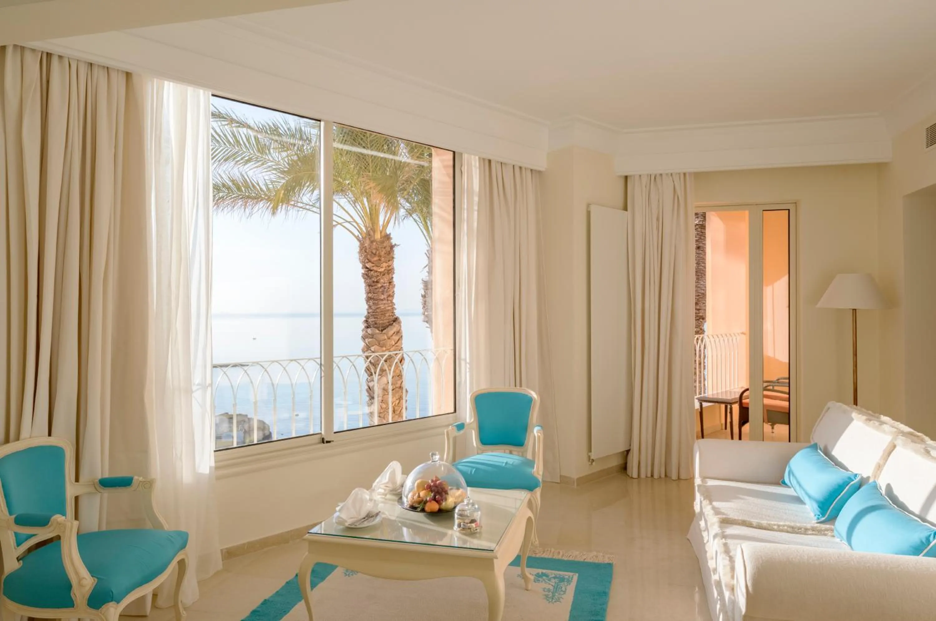 Living room in Royal Tulip Korbous Bay Thalasso & Springs