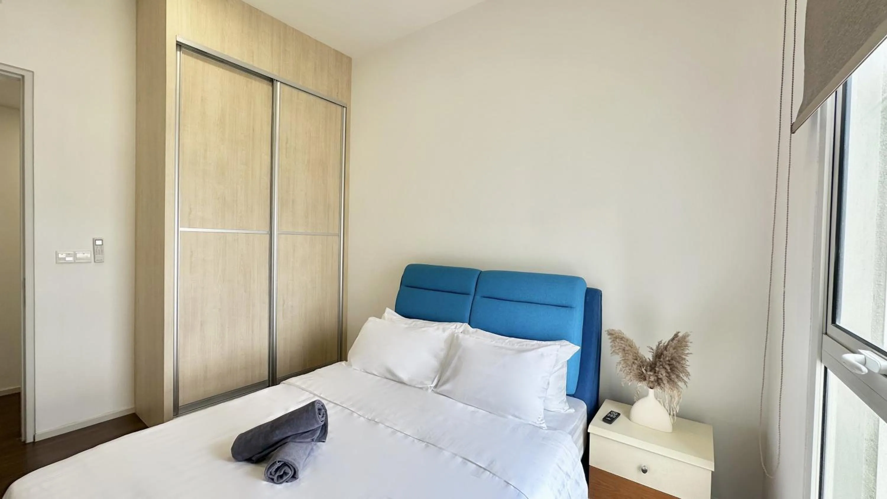 Bedroom, Bed in UNA Serviced Apartment by manatidur