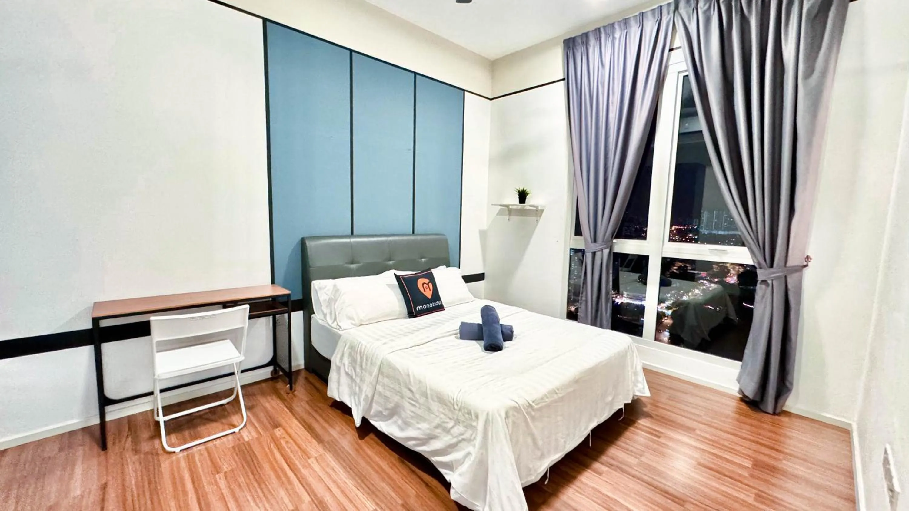 Bed in UNA Serviced Apartment by manatidur
