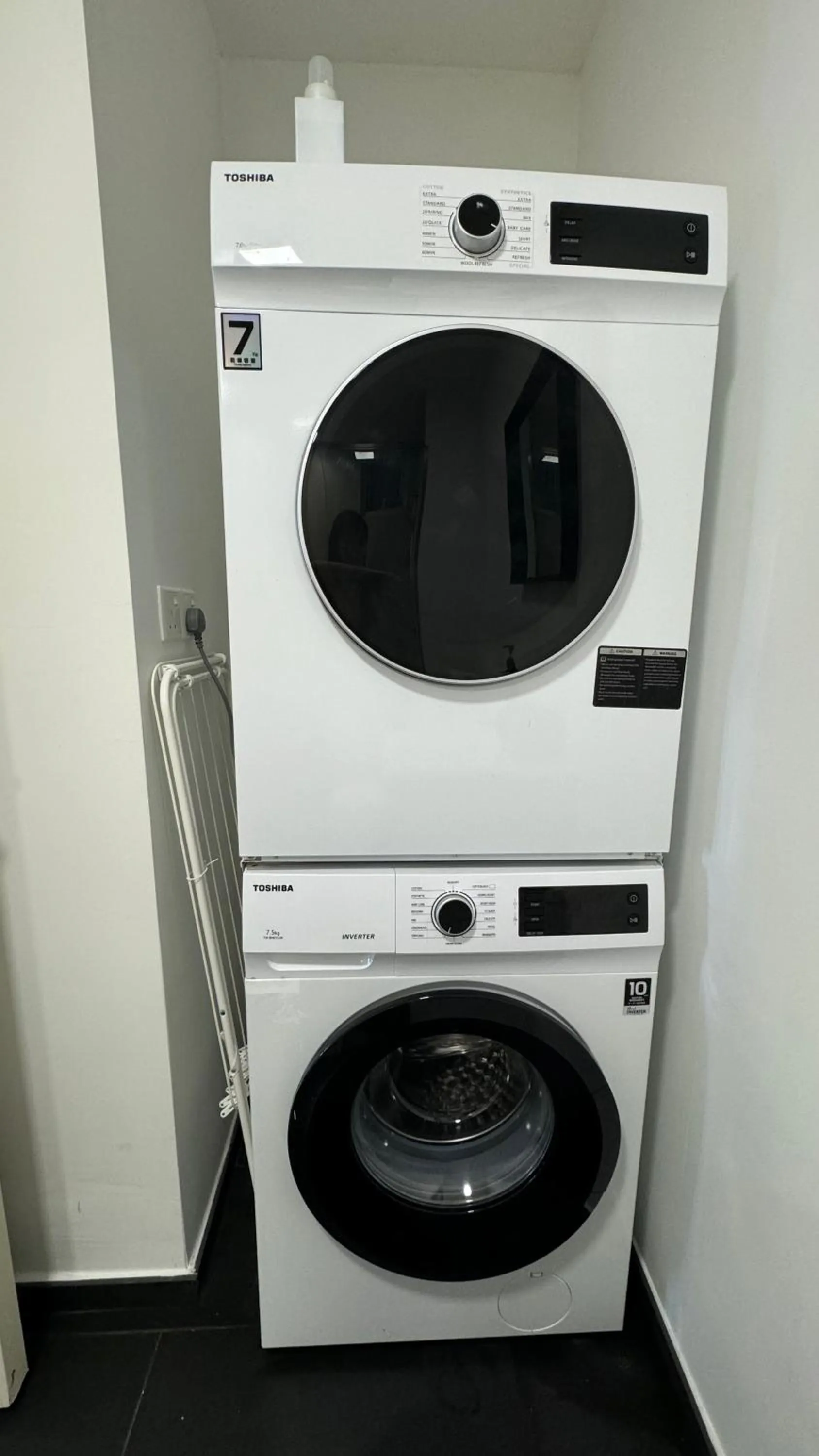 Pool view in UNA Serviced Apartment by manatidur