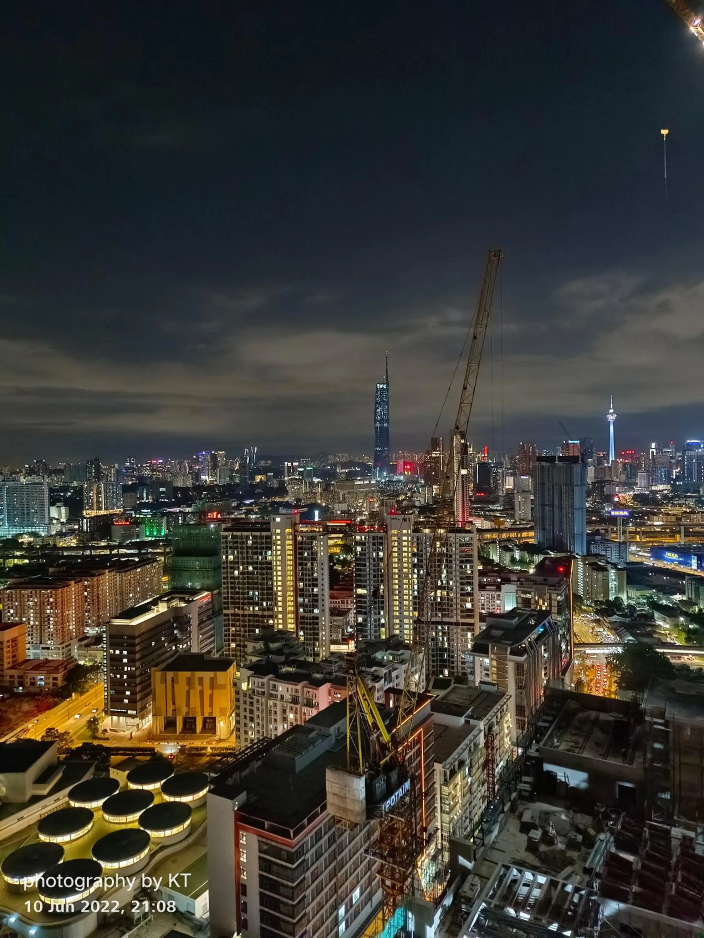 City view in UNA Serviced Apartment by manatidur