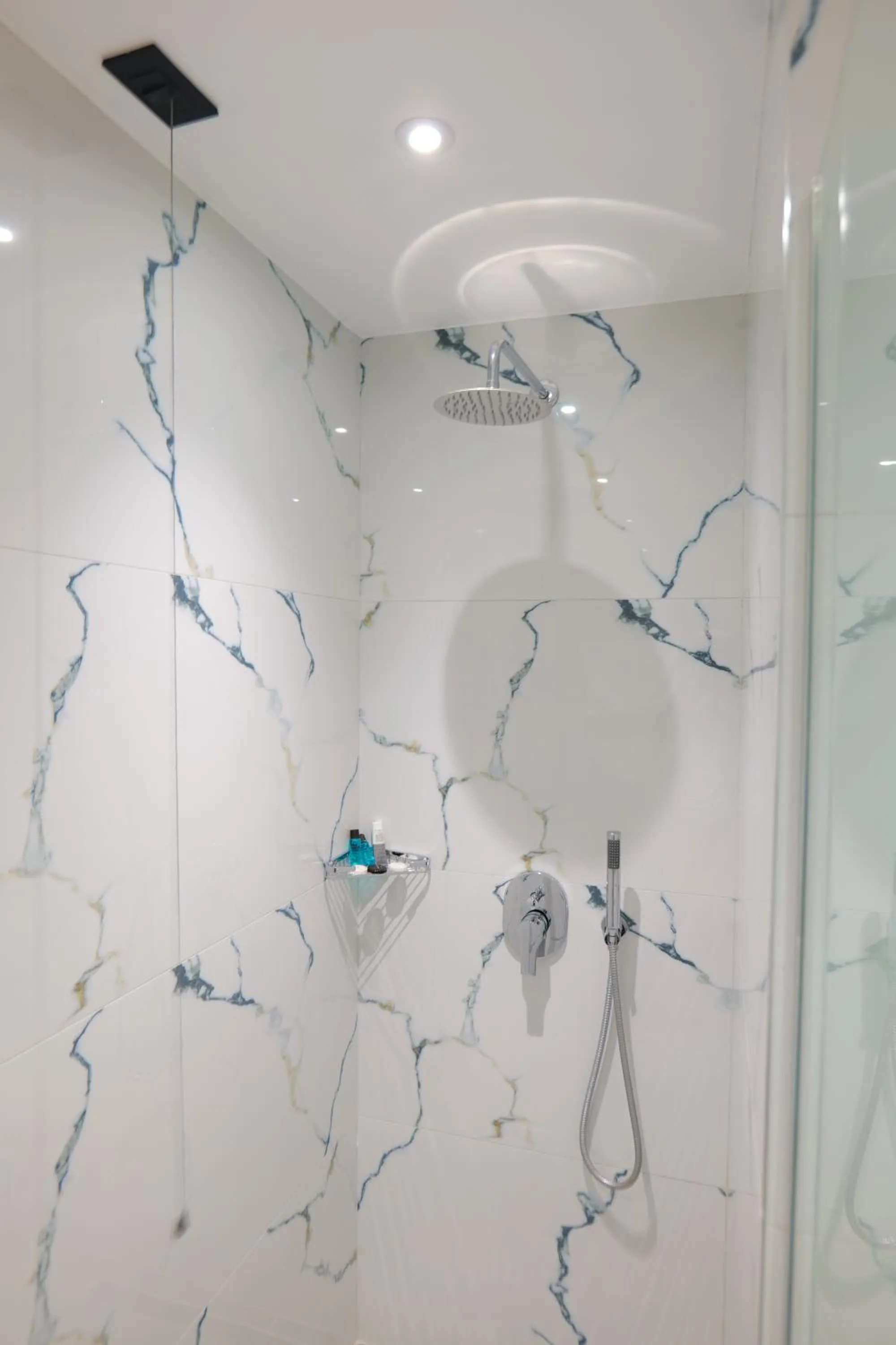 Bathroom in Hotel Nertili