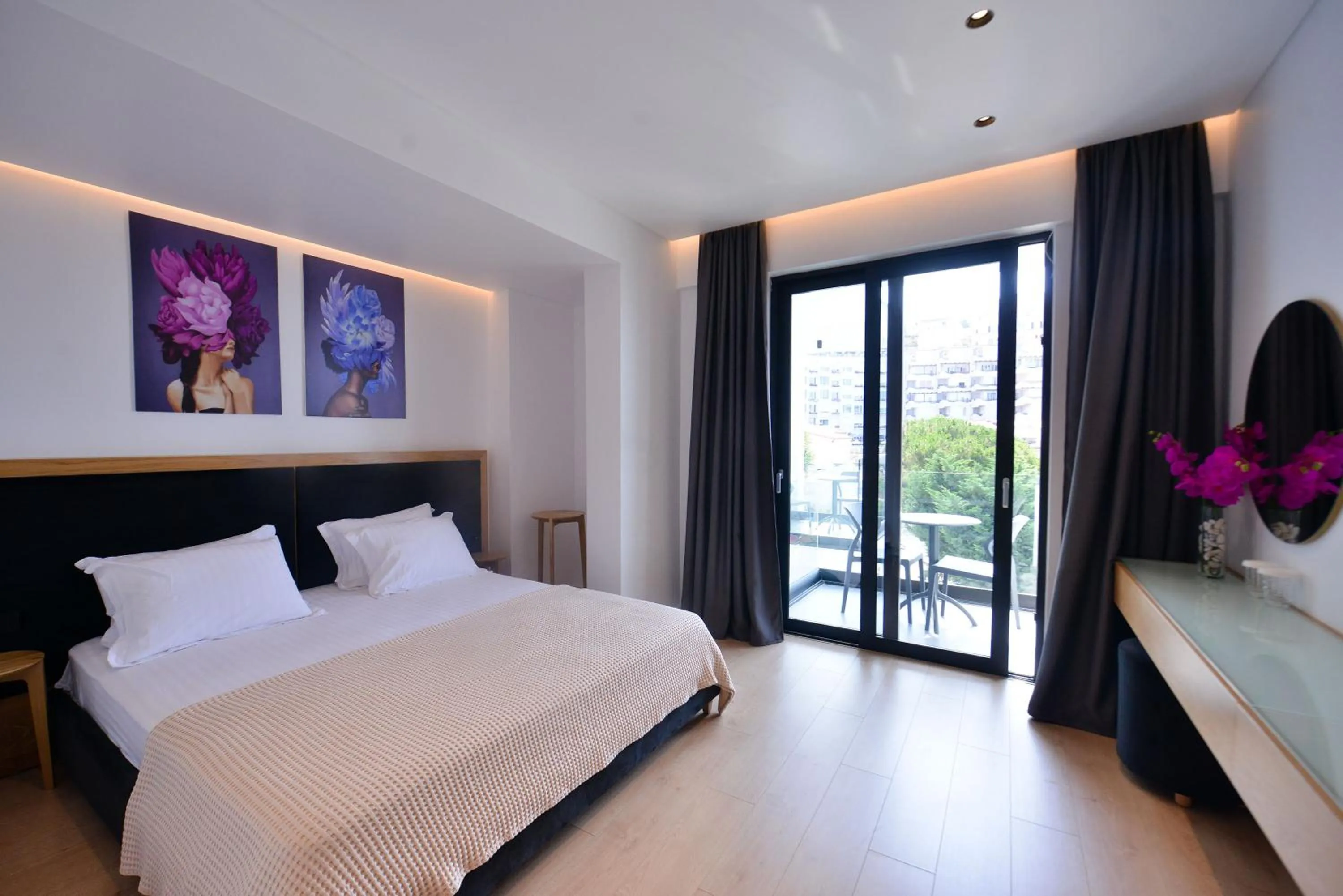 Photo of the whole room, Bed in Hotel Nertili