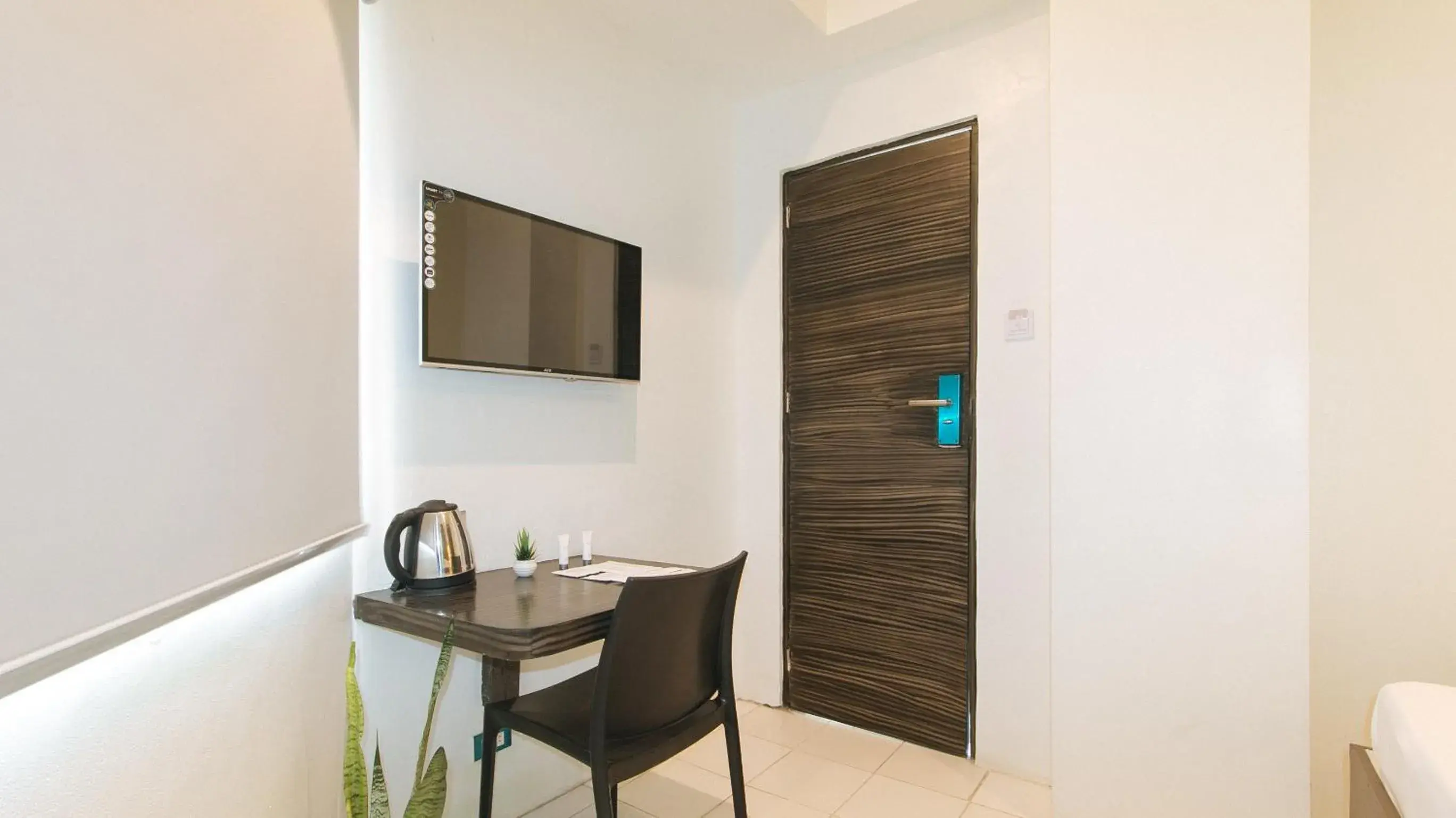 TV and multimedia in UrbanView at San Antonio's Place Sampaloc Manila TV and multimedia in UrbanView at San Antonio's Place Sampaloc Manila