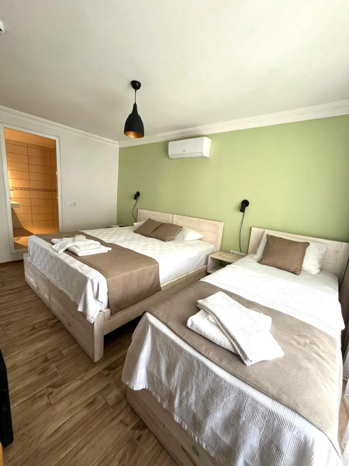 Photo of the whole room in Nest Gunay Otel