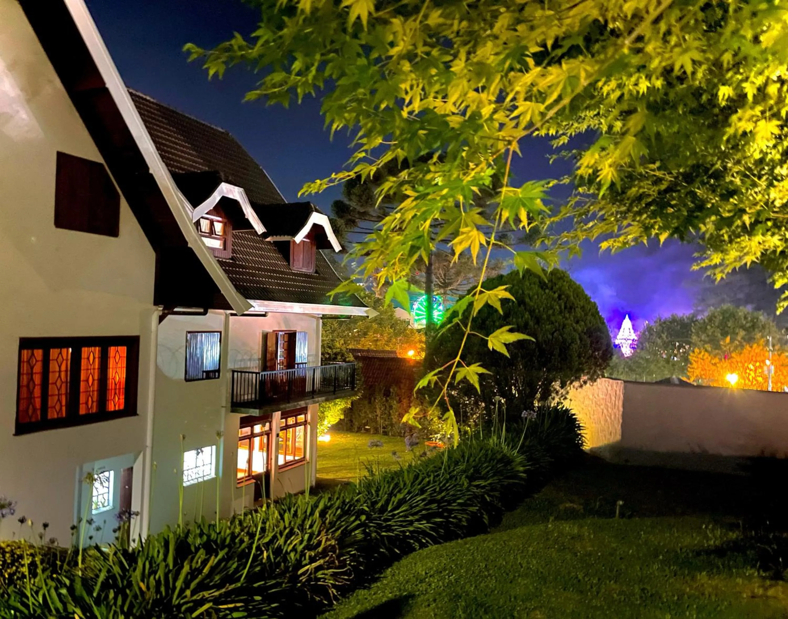 Property building in Casa Três Rios - Campos do Jordão