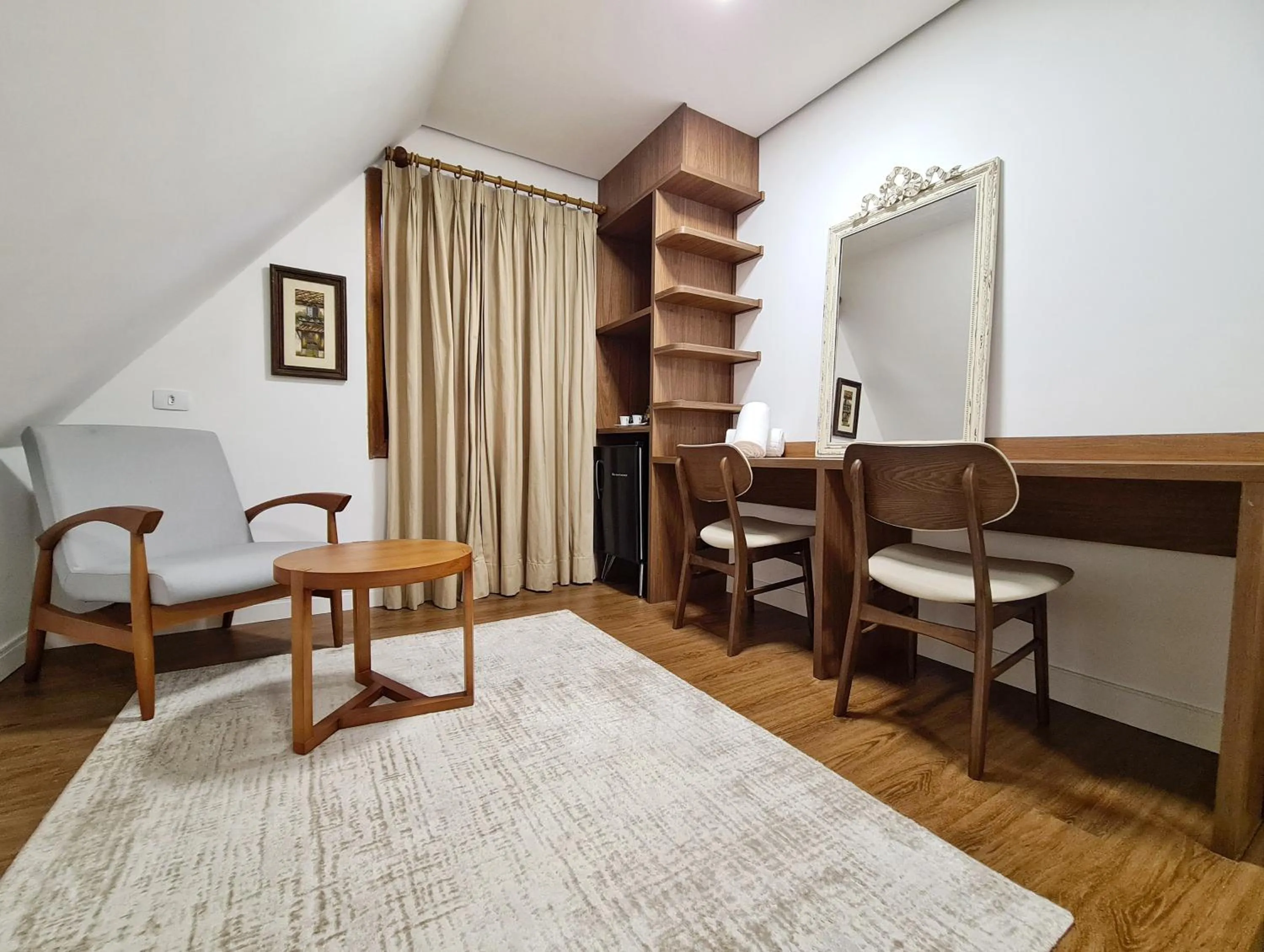 Photo of the whole room, Bed in Casa Três Rios - Campos do Jordão