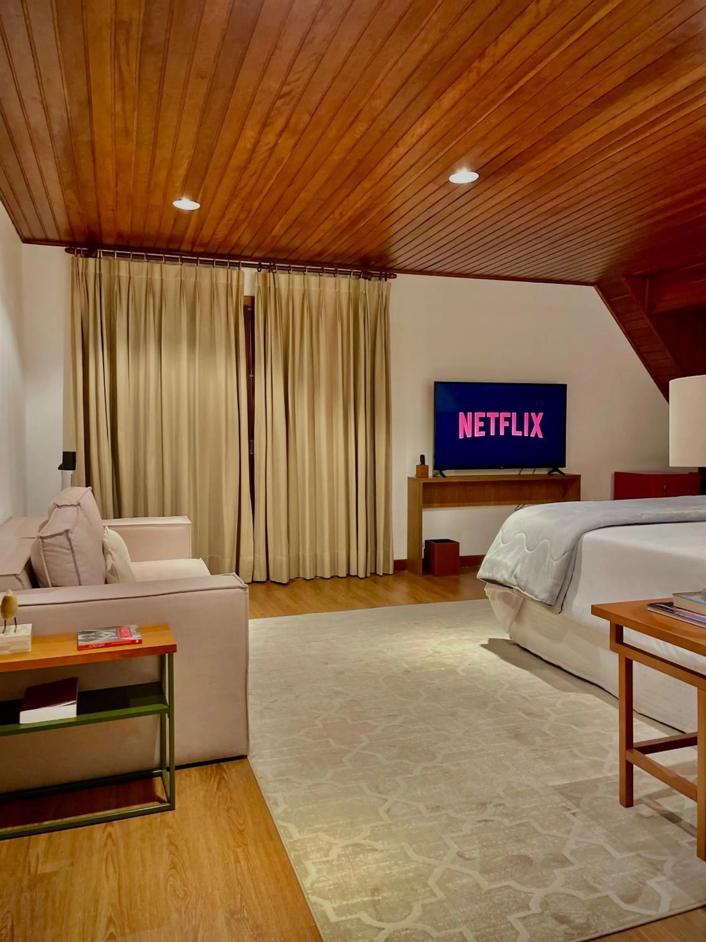 Photo of the whole room, Bed in Casa Três Rios - Campos do Jordão