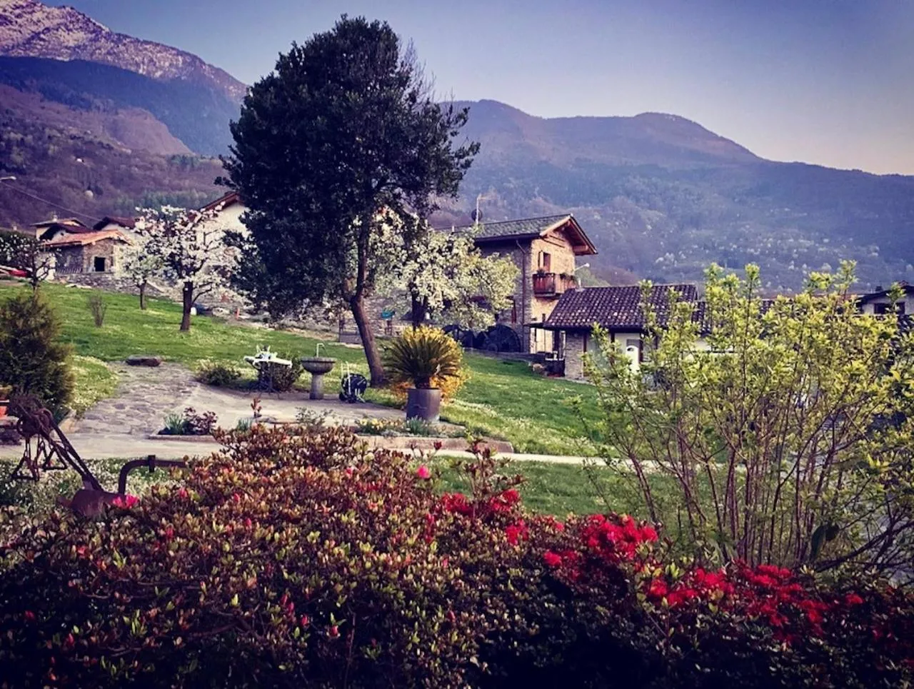 Garden in Alle Macine - Historic Molino Maufet Watermill - Lake Como