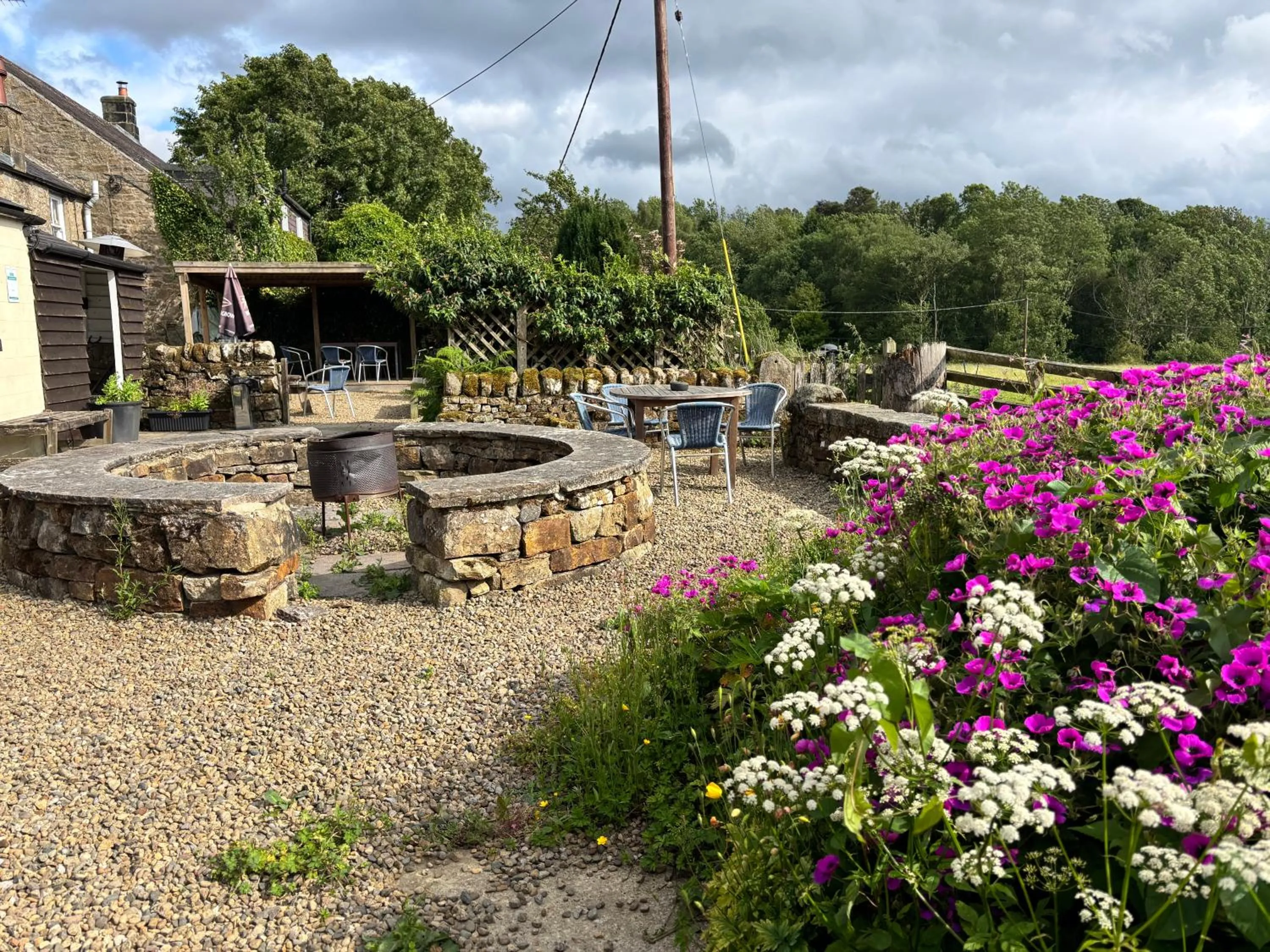 Garden in Hollybush Inn