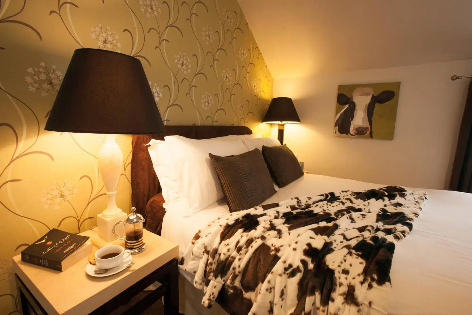 Premium Family Room in Hollybush Inn Premium Family Room in Hollybush Inn