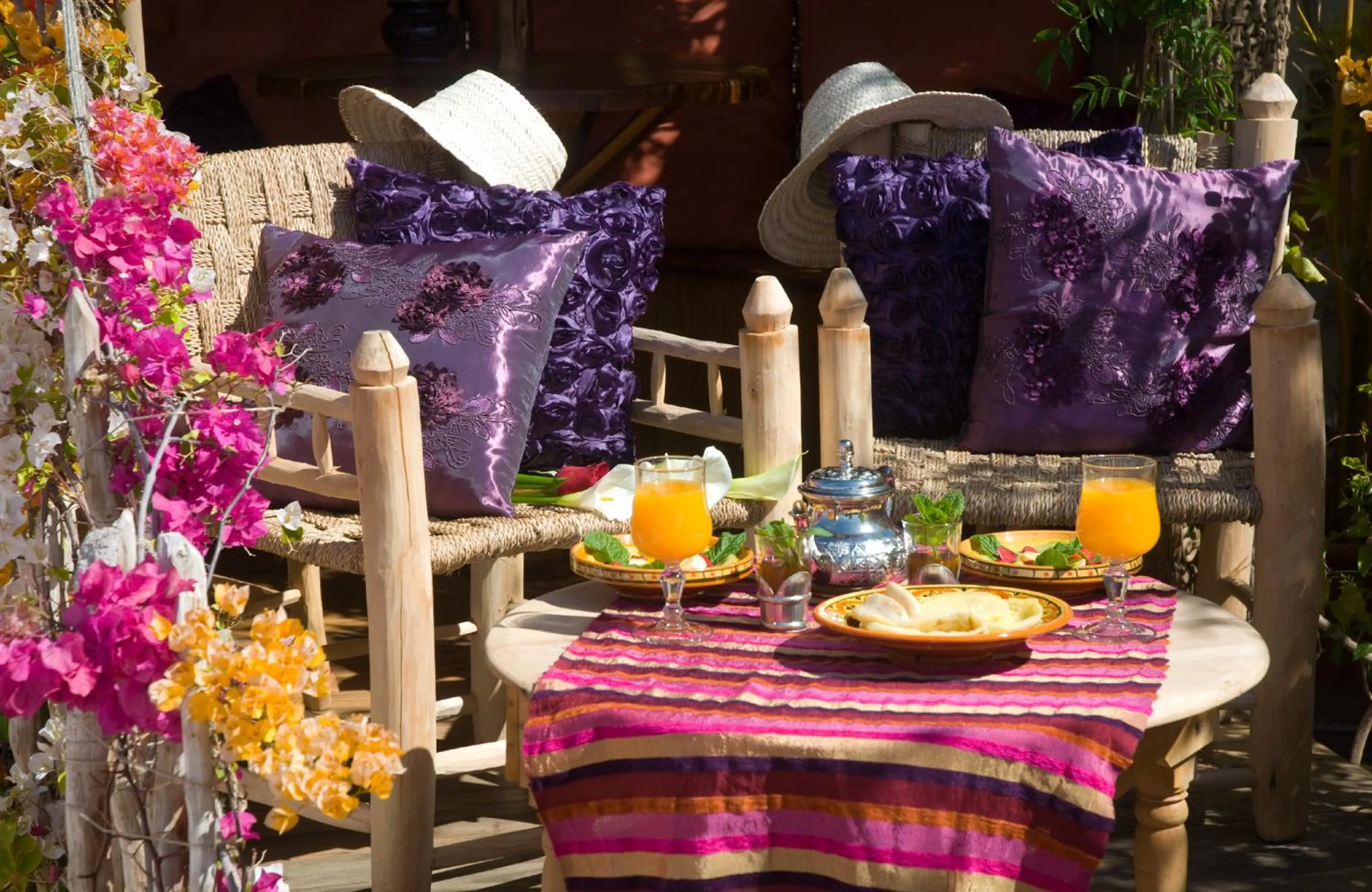 Restaurant/places to eat in Riad Jnane d'Ô