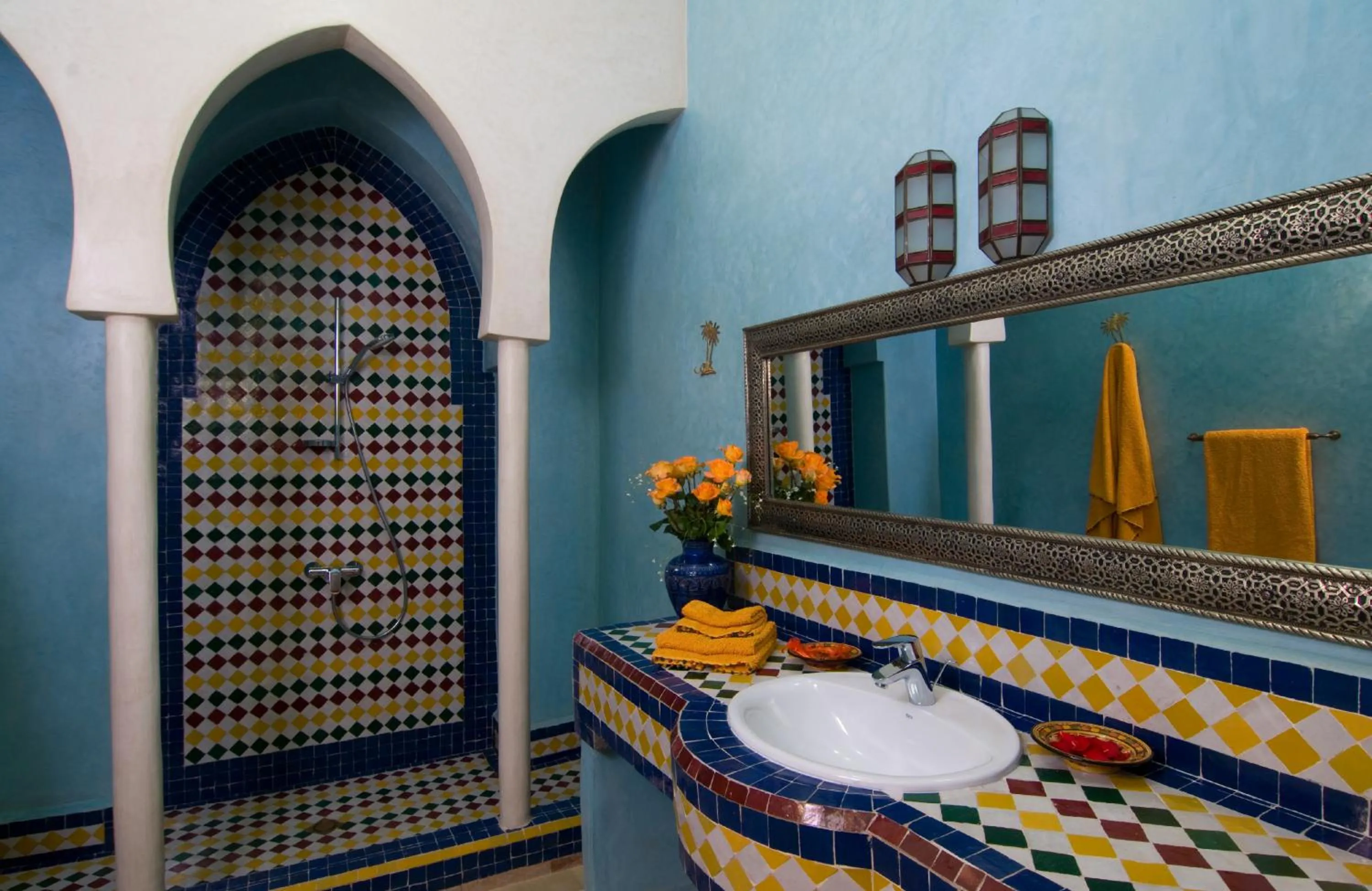 Shower in Riad Jnane d'Ô