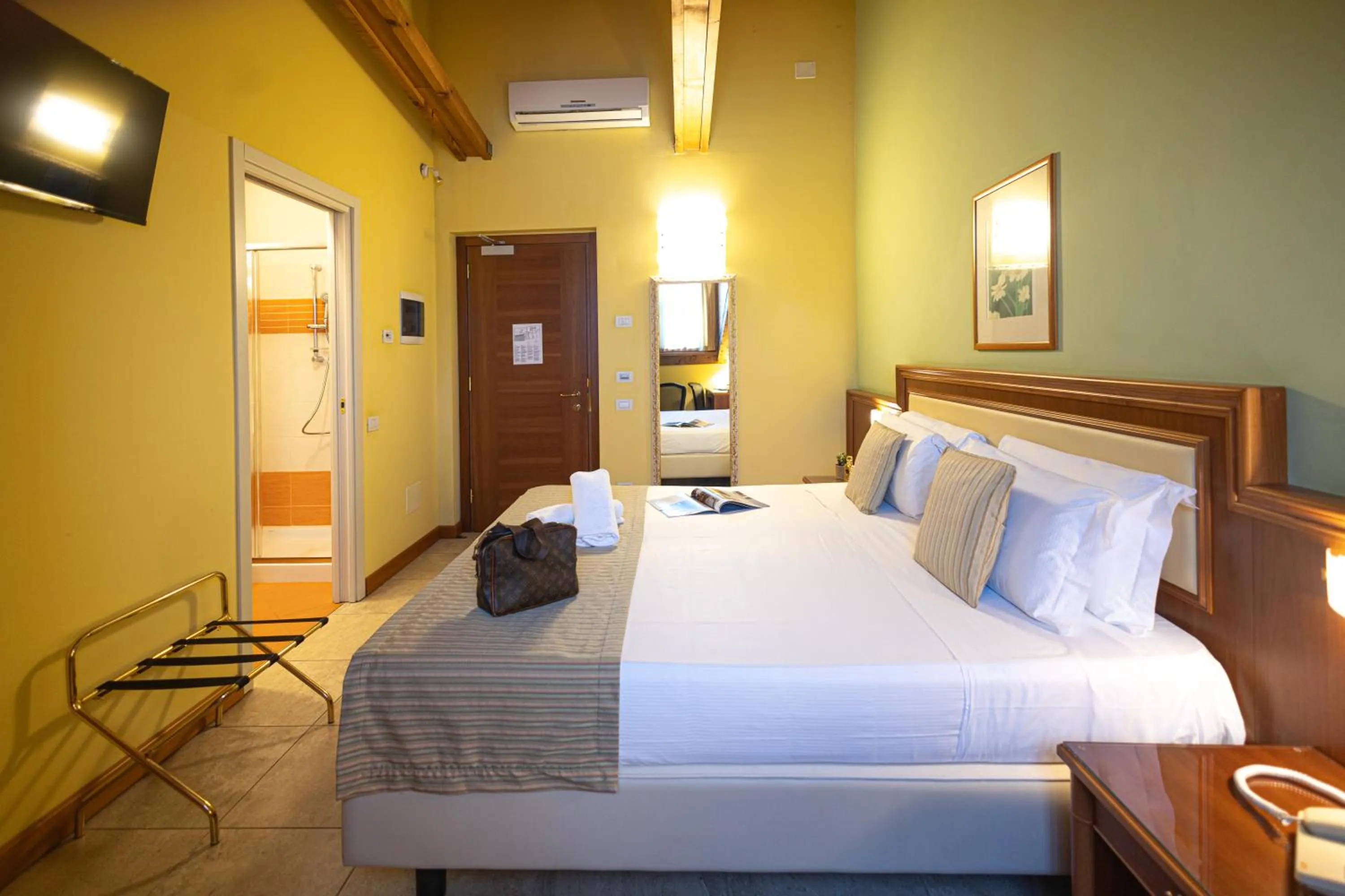 Bed in LVG Hotel Collection - Belvedere San Gottardo