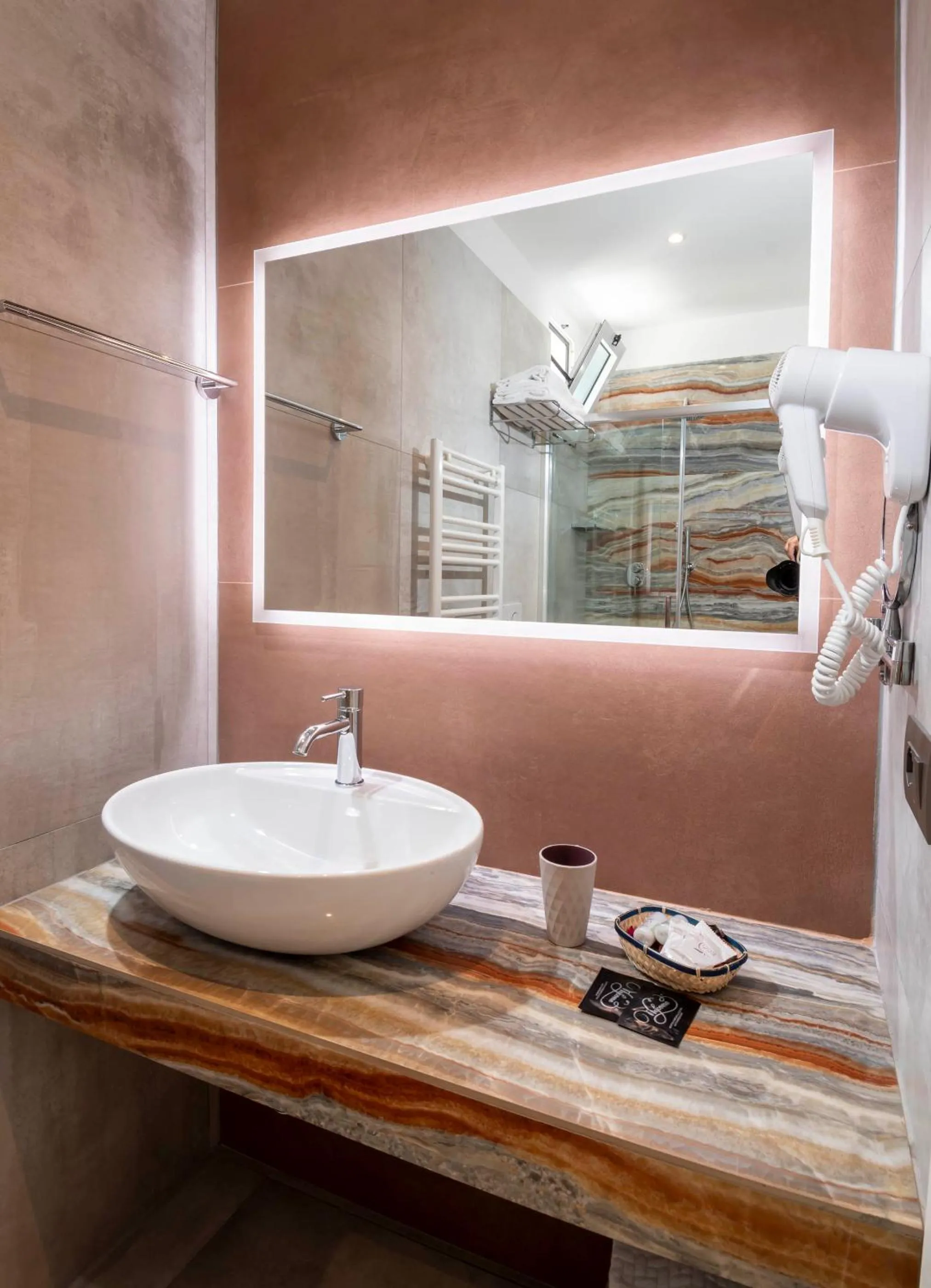 Bathroom in B&B Primrose Residence Hotel