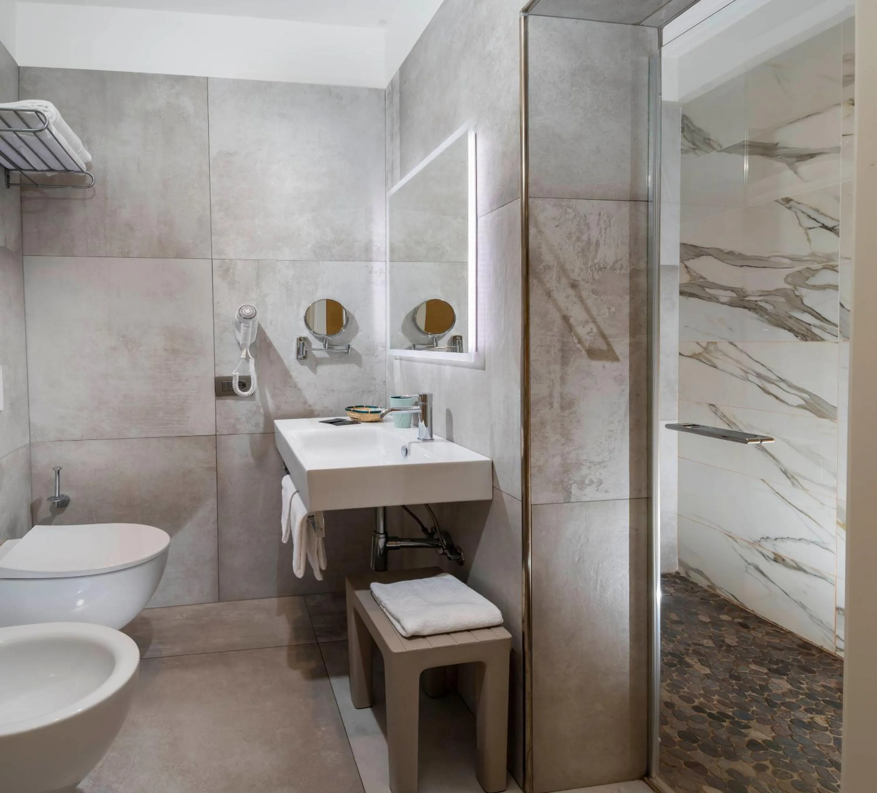 Bathroom in B&B Primrose Residence Hotel