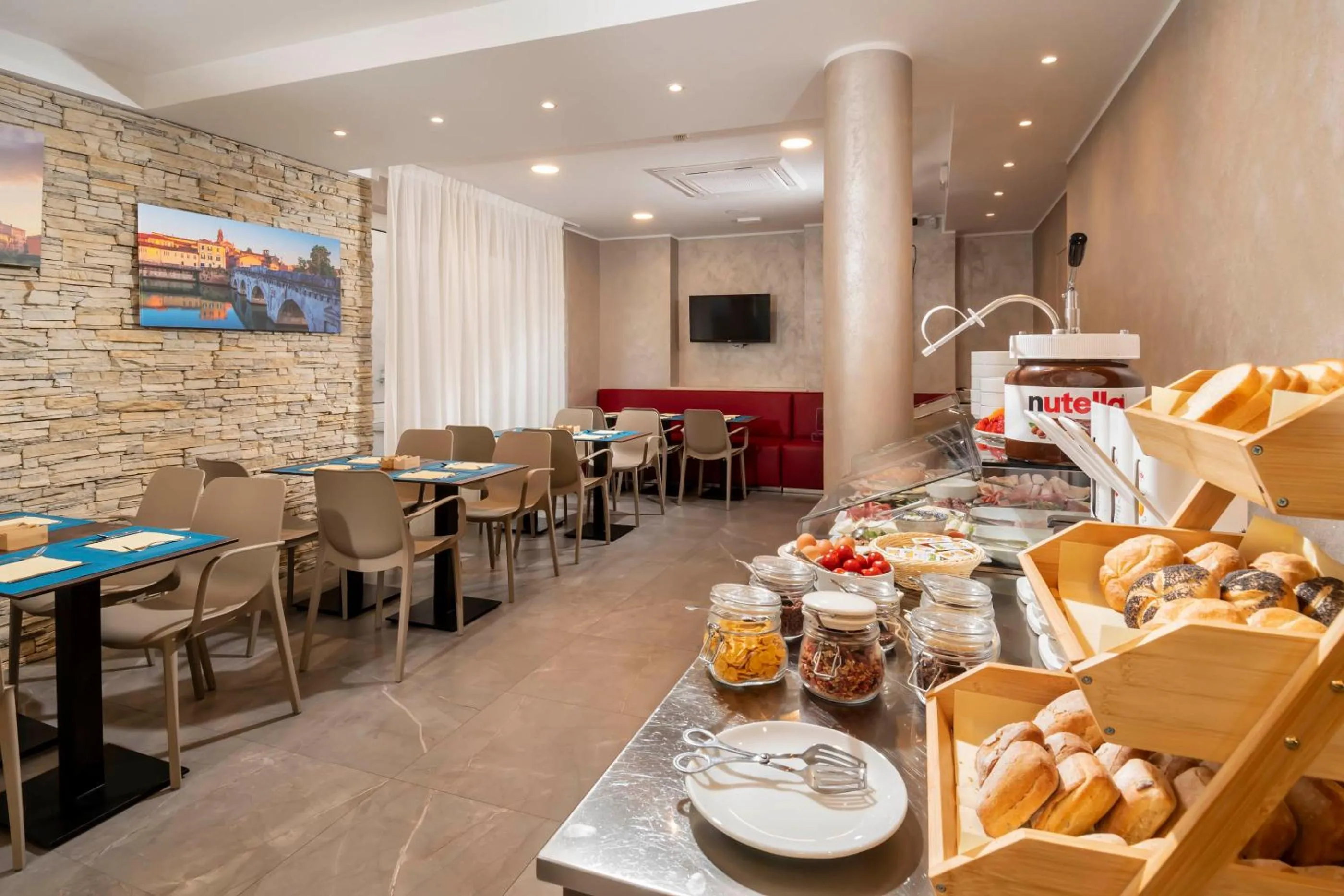 Breakfast in B&B Primrose Residence Hotel