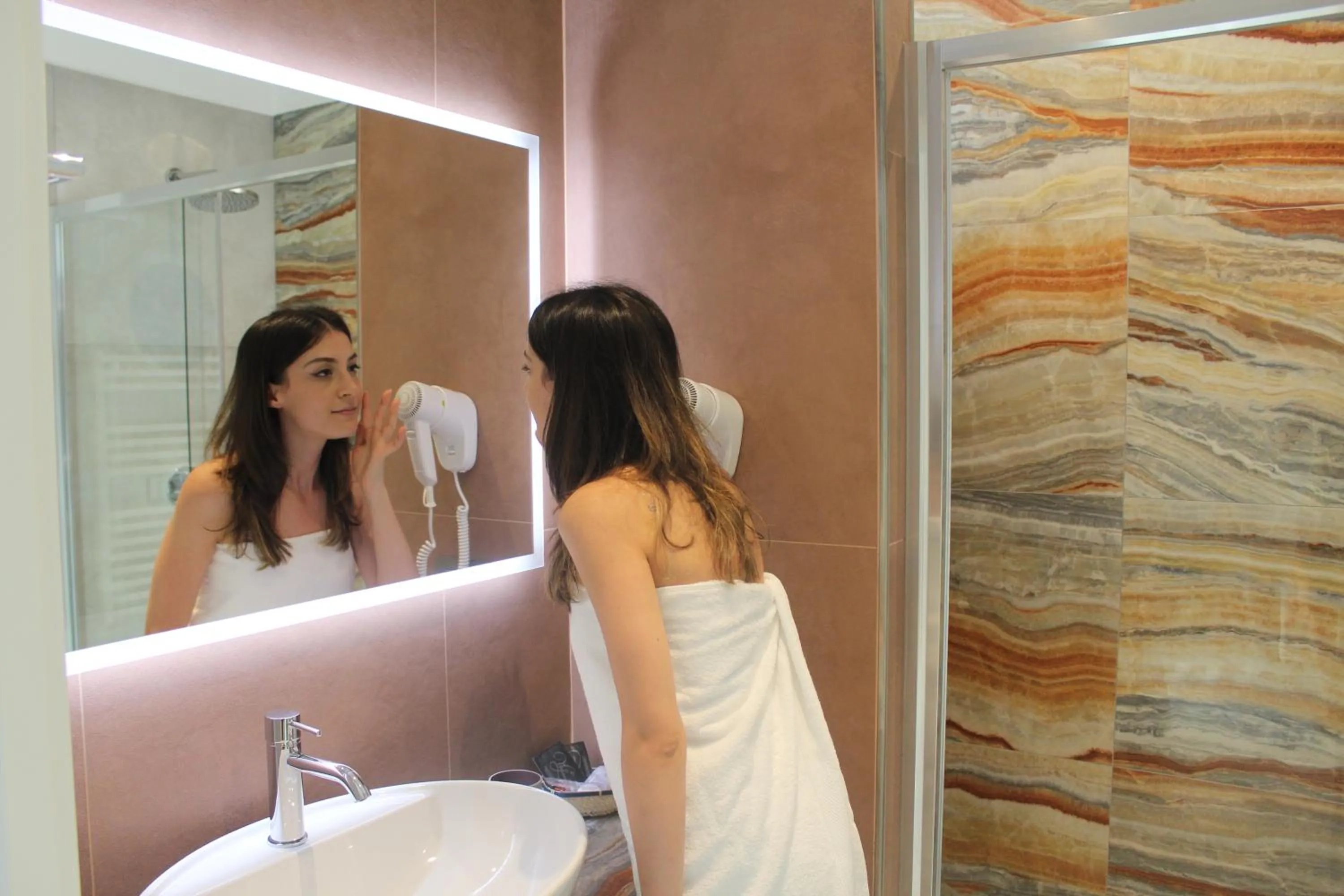 Bathroom in B&B Primrose Residence Hotel