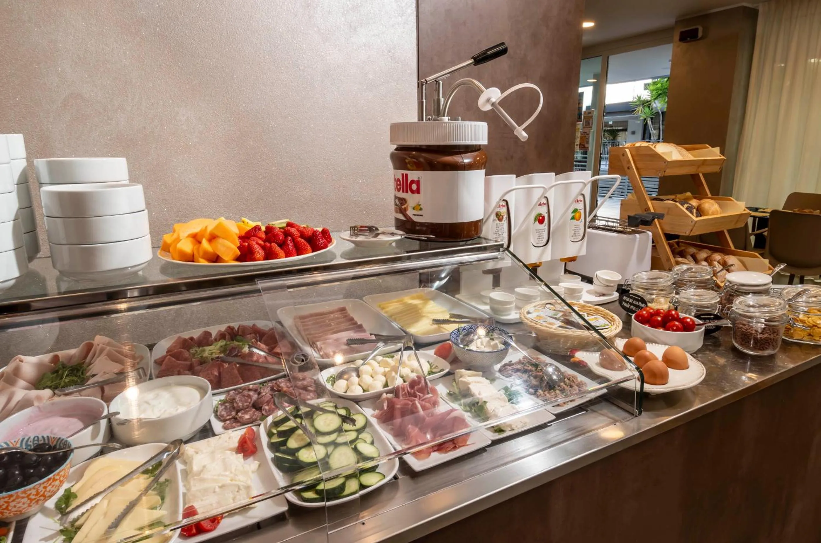 Breakfast in B&B Primrose Residence Hotel