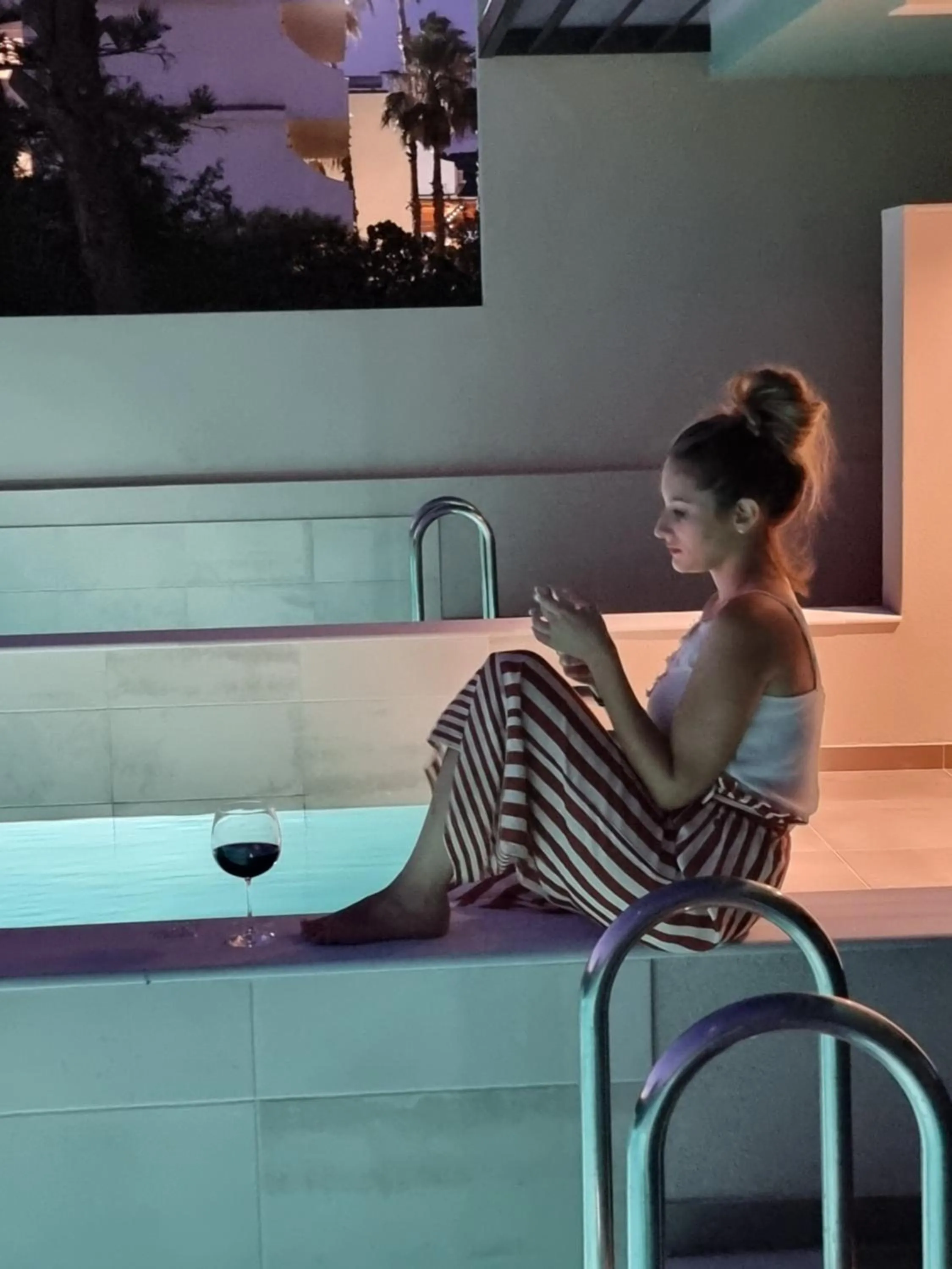 Swimming pool in DeLight Luxury Rooms