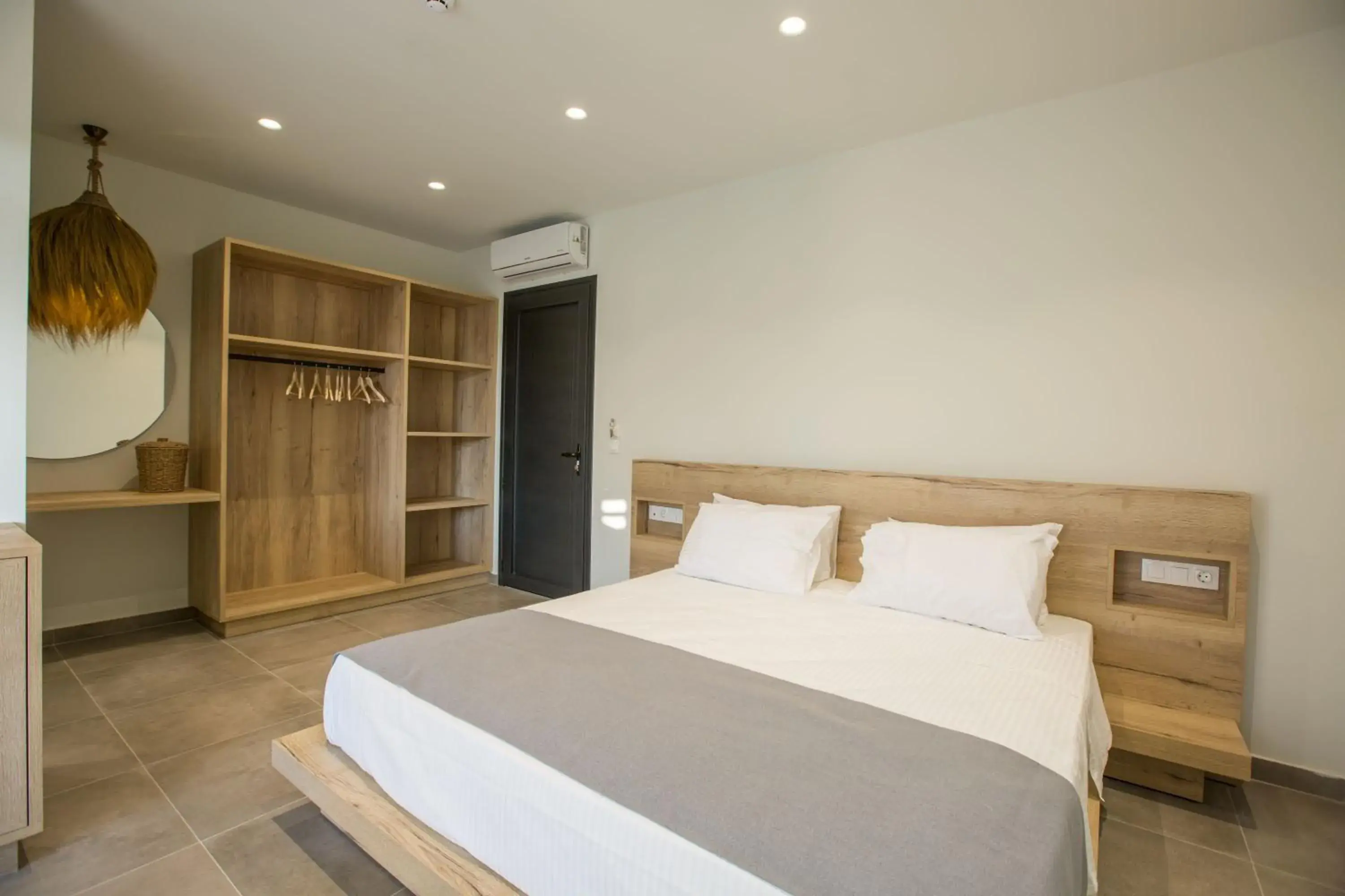 Bedroom, Bed in DeLight Luxury Rooms Bedroom, Bed in DeLight Luxury Rooms