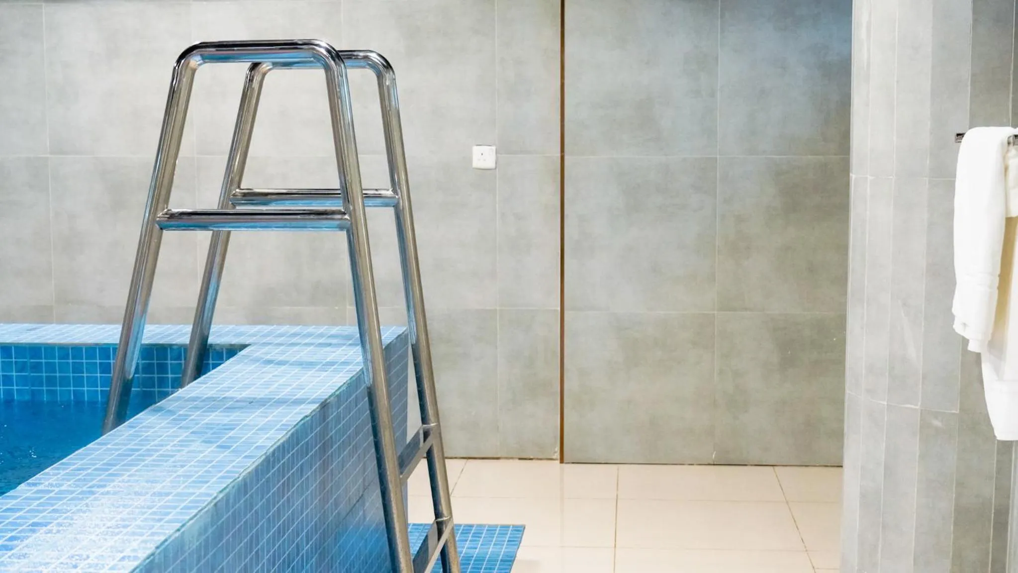 Bed in Smayah Residence Hotel - Riyadh Convention & Exhibition center