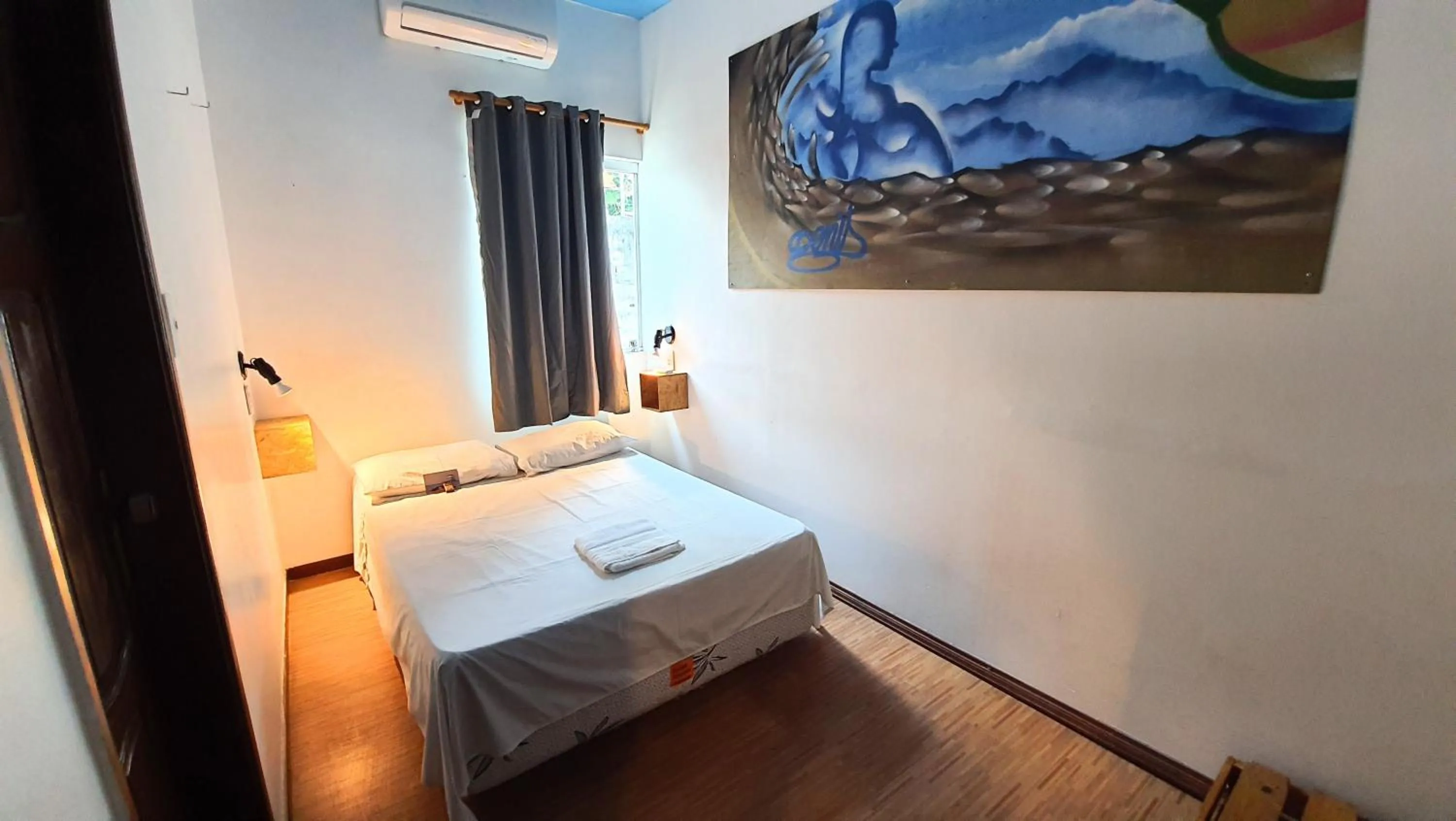 Photo of the whole room, Bed in Local Hostel Manaus