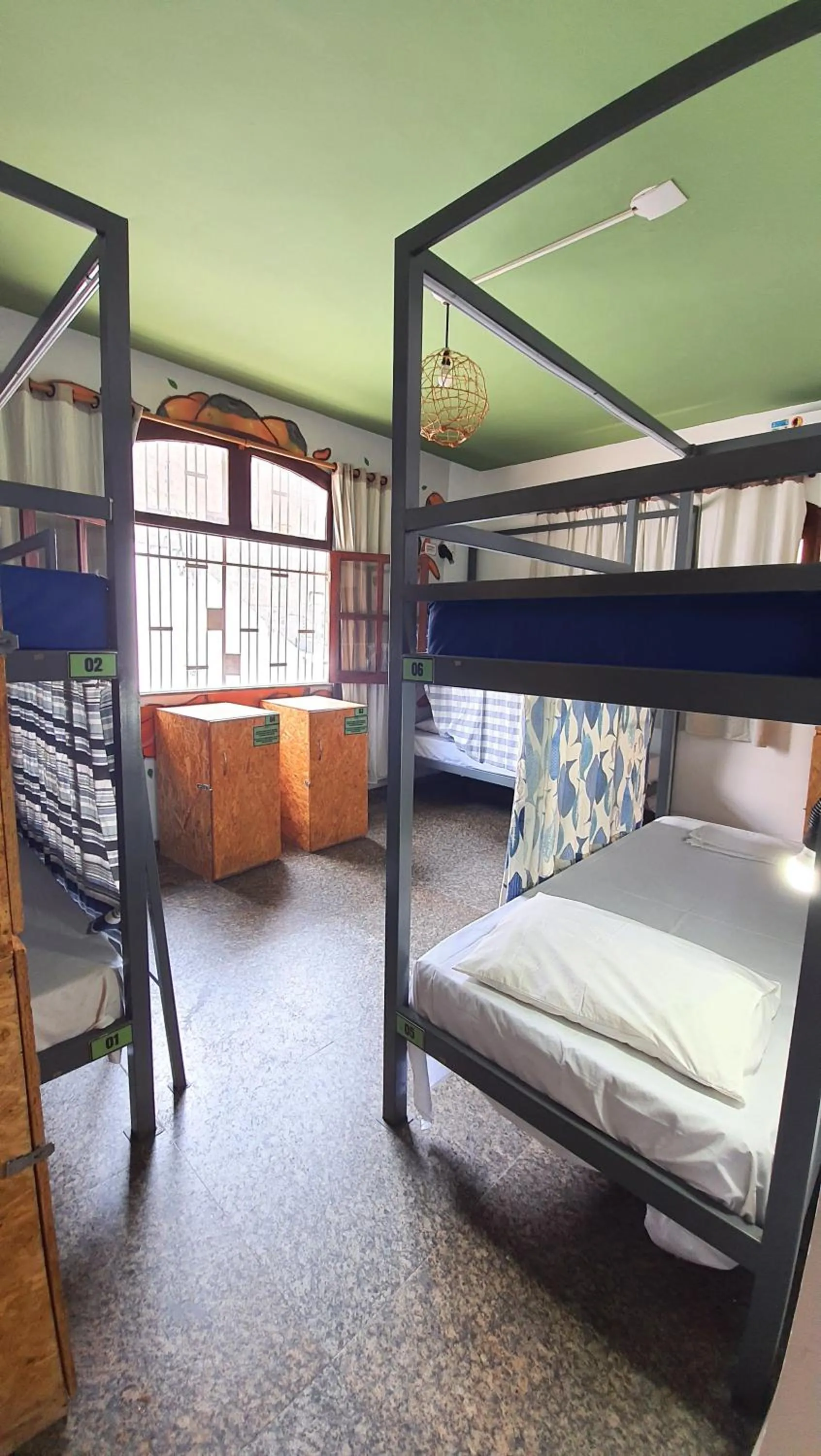 Photo of the whole room, Bed in Local Hostel Manaus