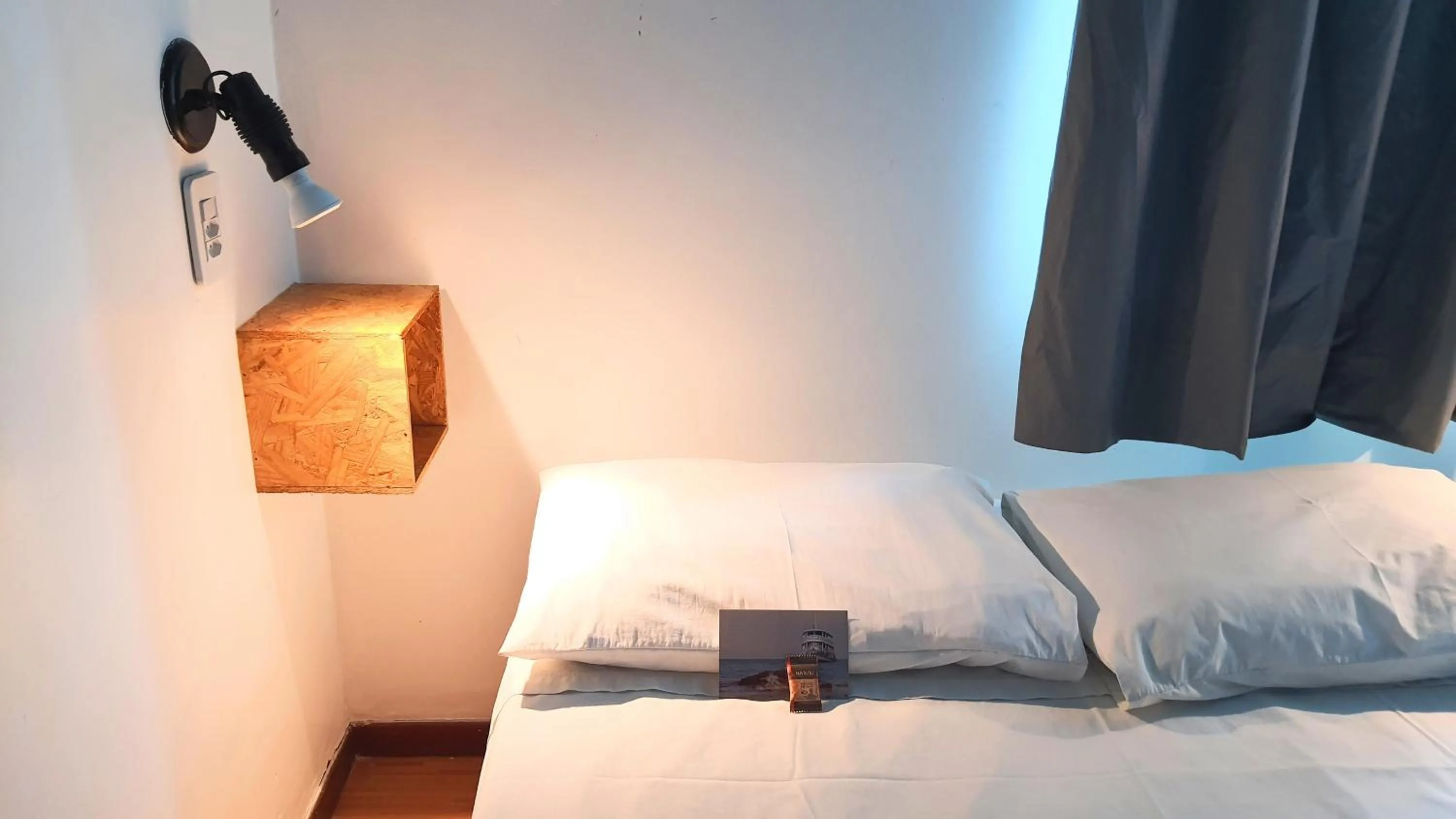 Photo of the whole room, Bed in Local Hostel Manaus