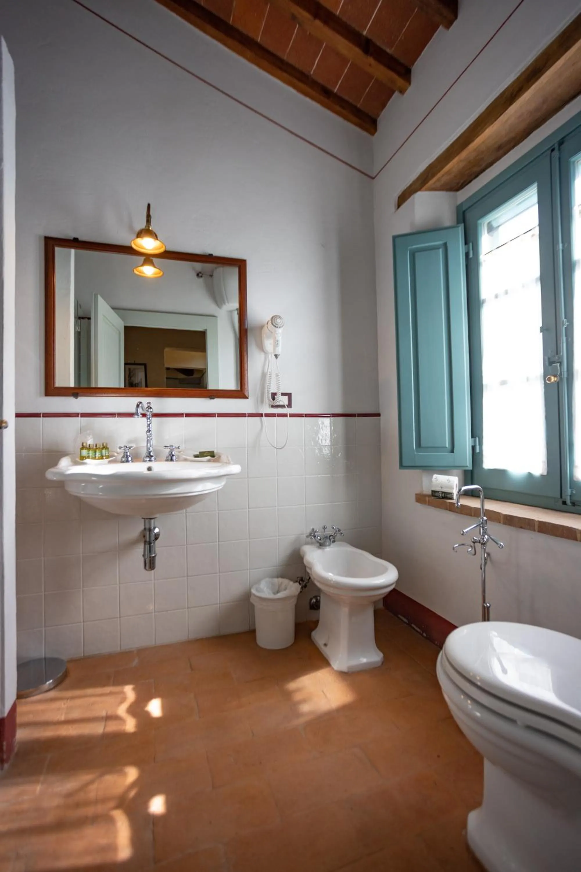 Shower in Cortona Resort-Le Terre Dei Cavalieri