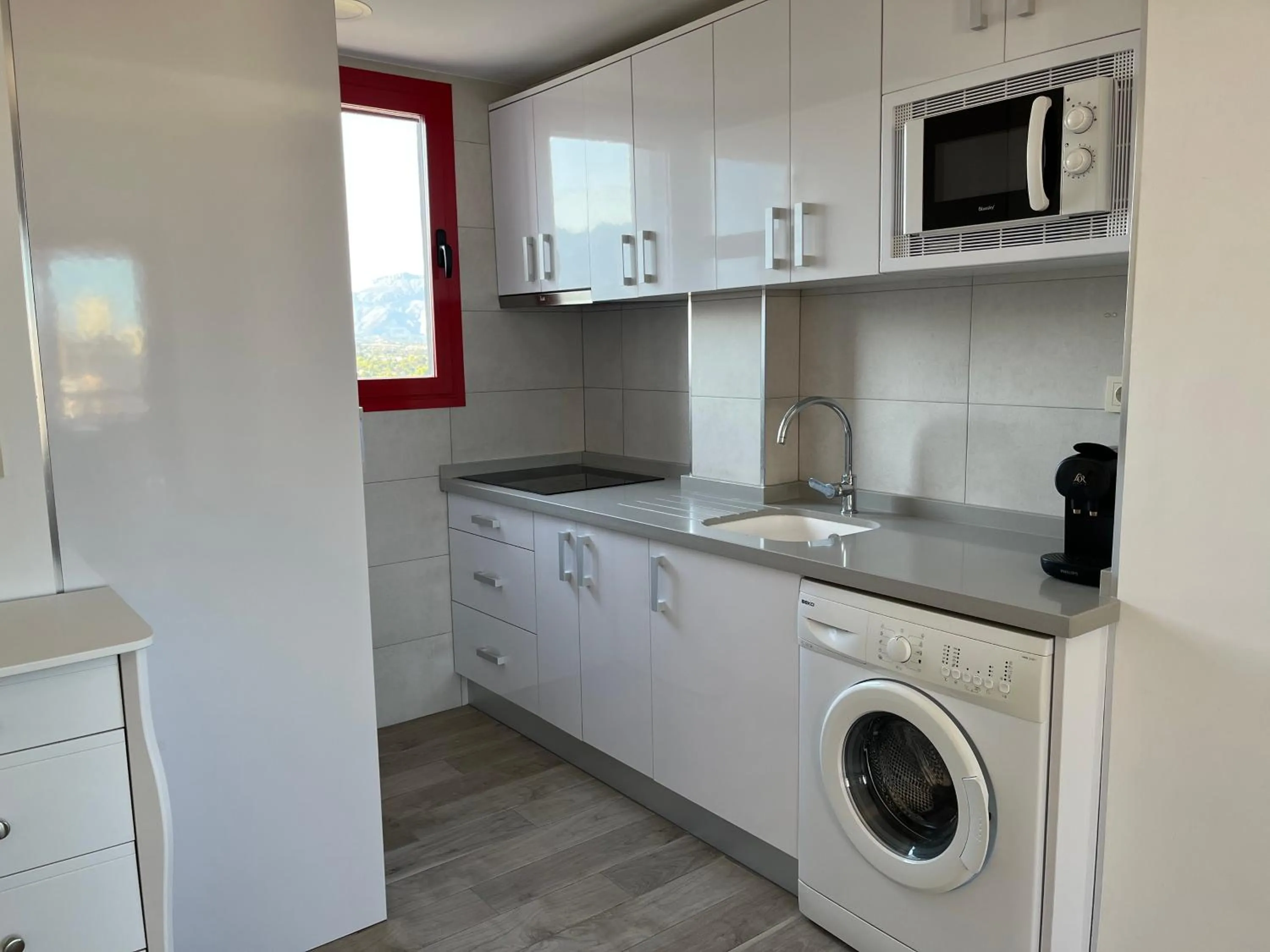 Kitchen or kitchenette in Anna’s apartment