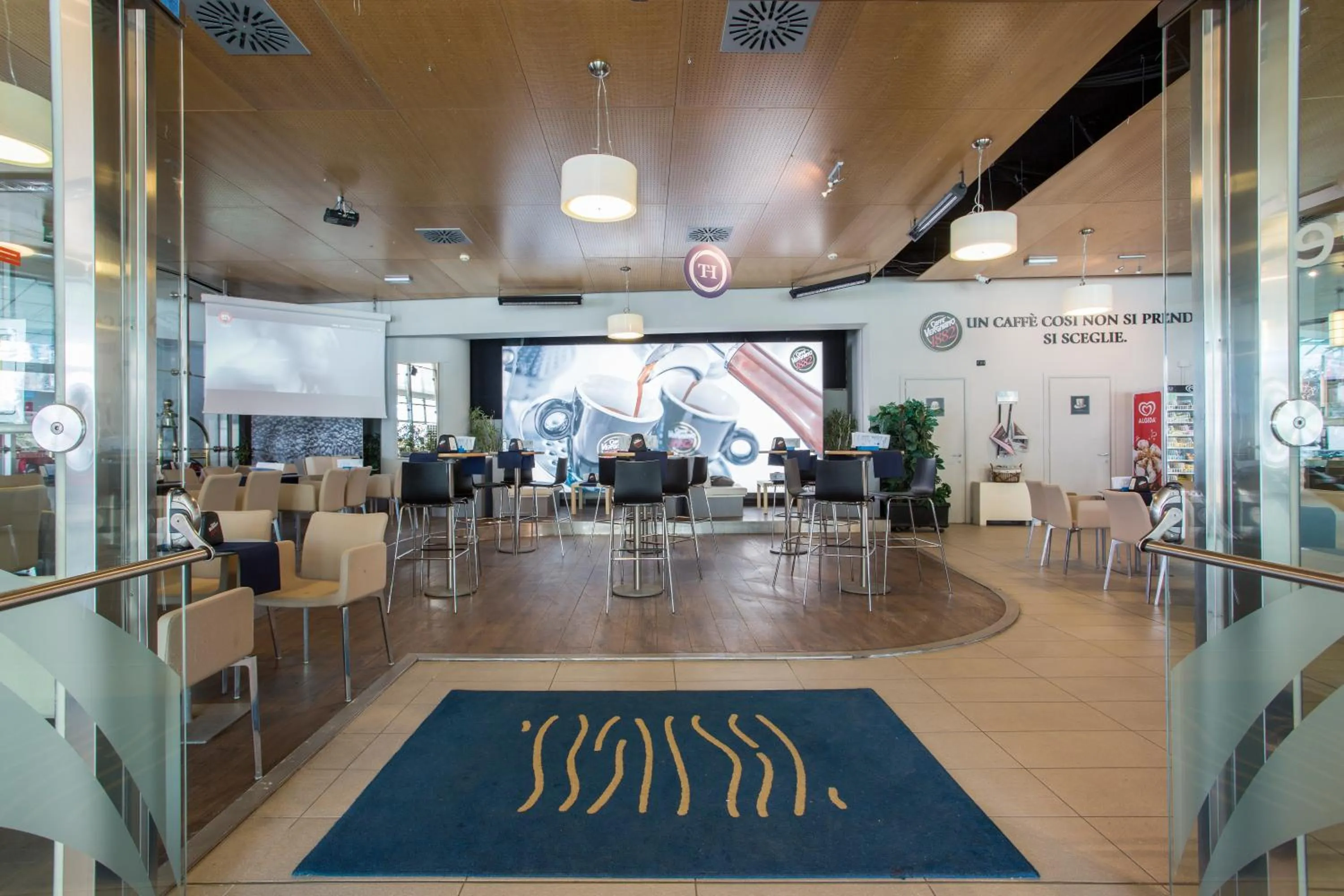 Lounge or bar in TH Sestriere - Villaggio Olimpico