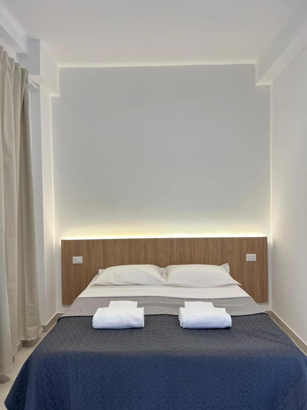 Photo of the whole room, Bed in Hotel Brivio