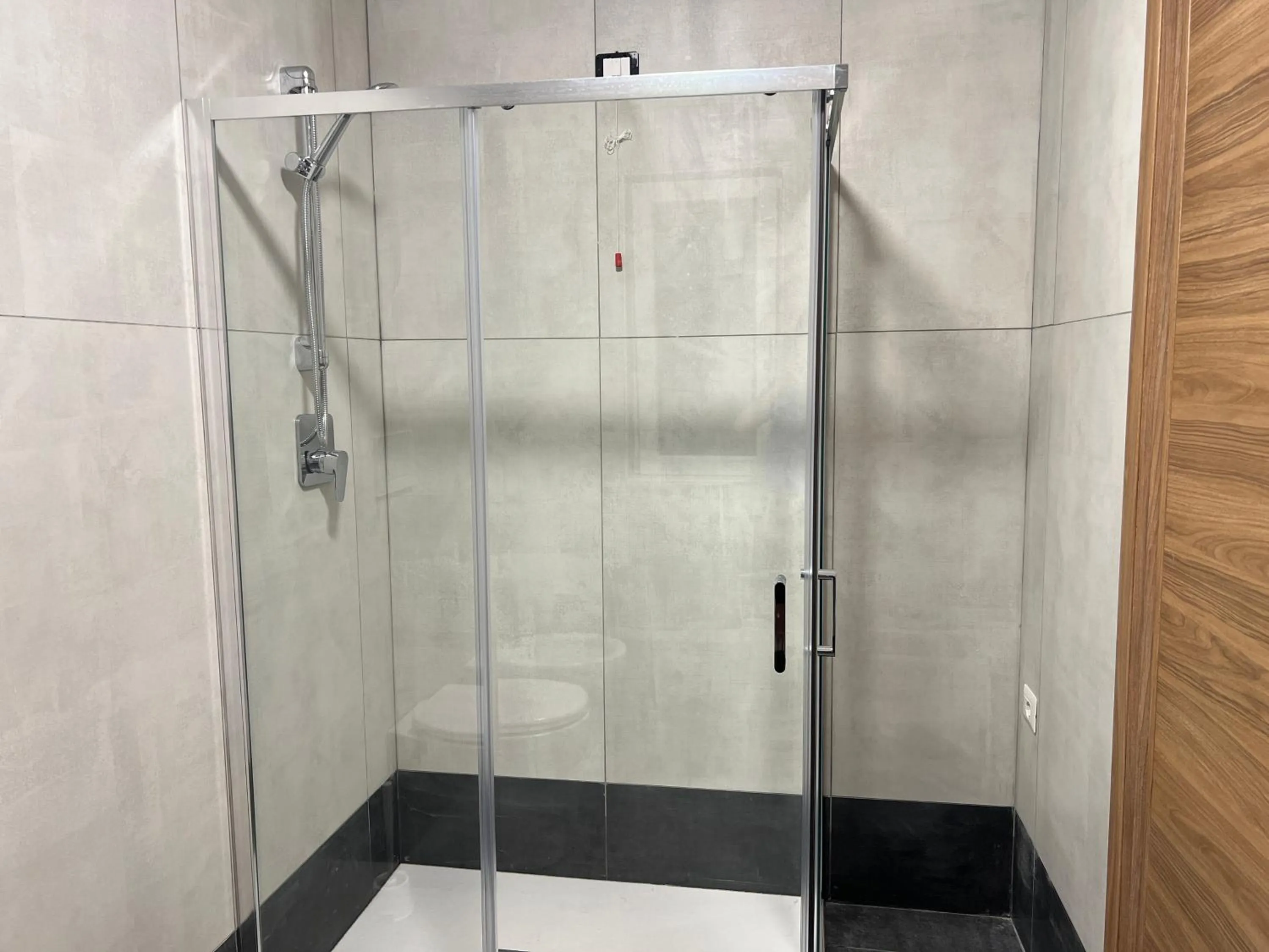 Shower in Hotel Brivio