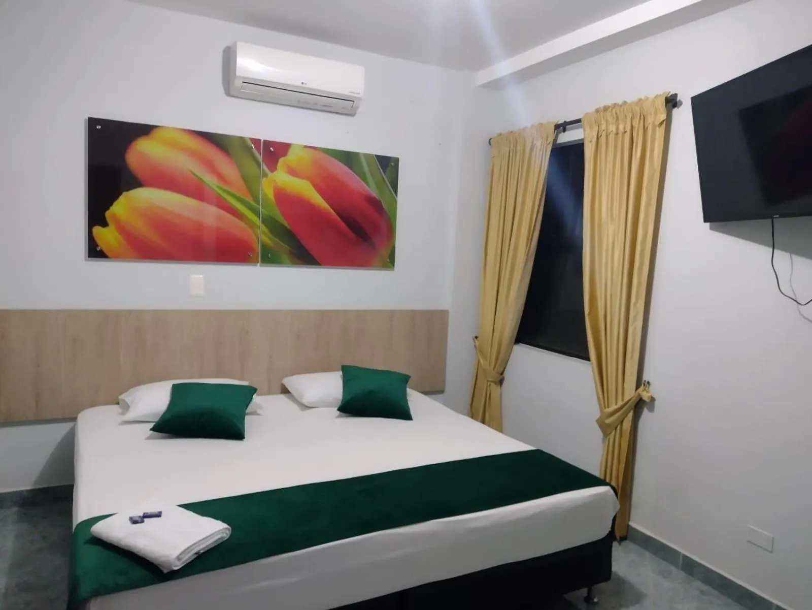 Bed in Hotel Primavera Santa Fe