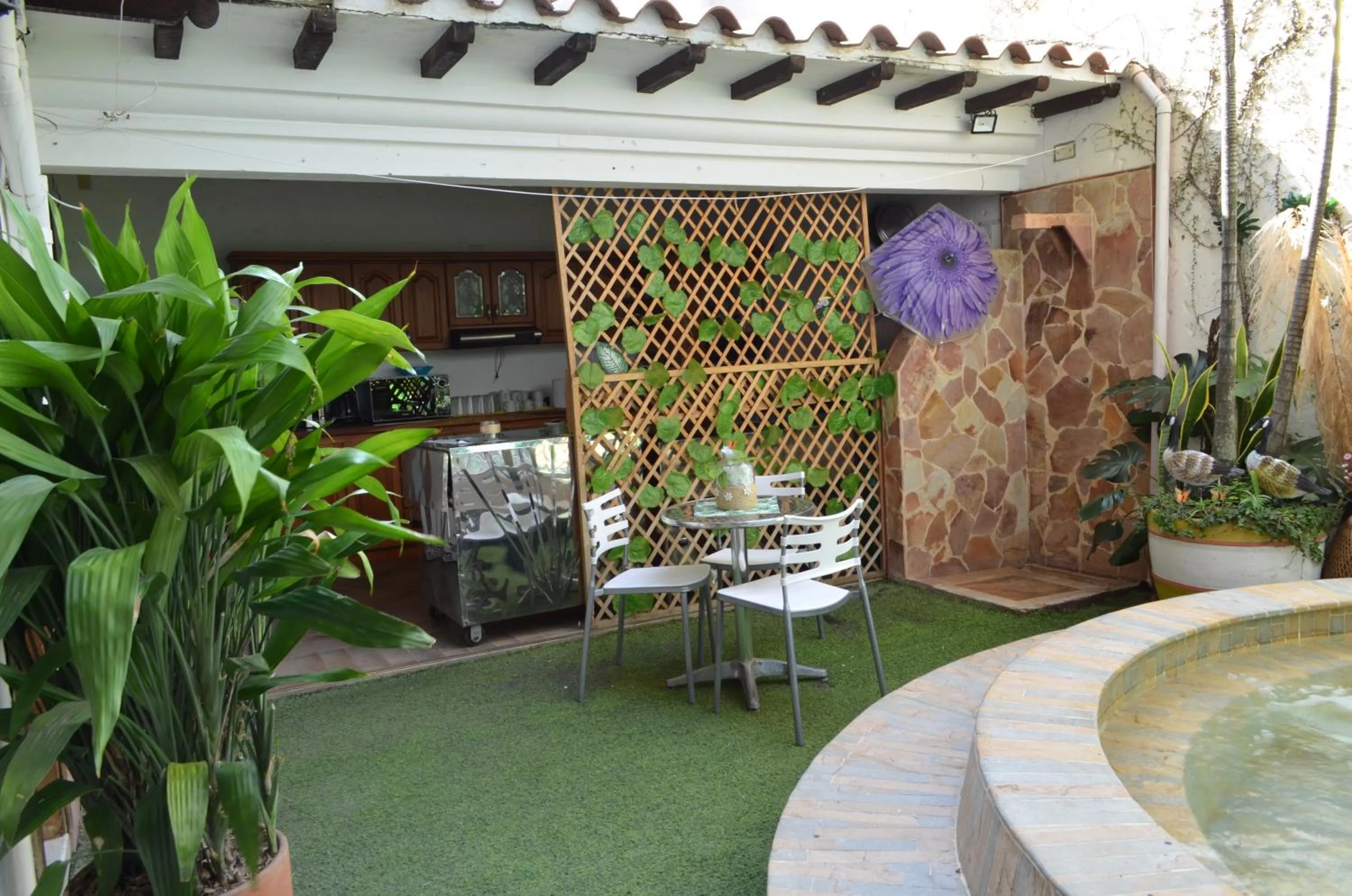 Patio in Hotel Primavera Santa Fe